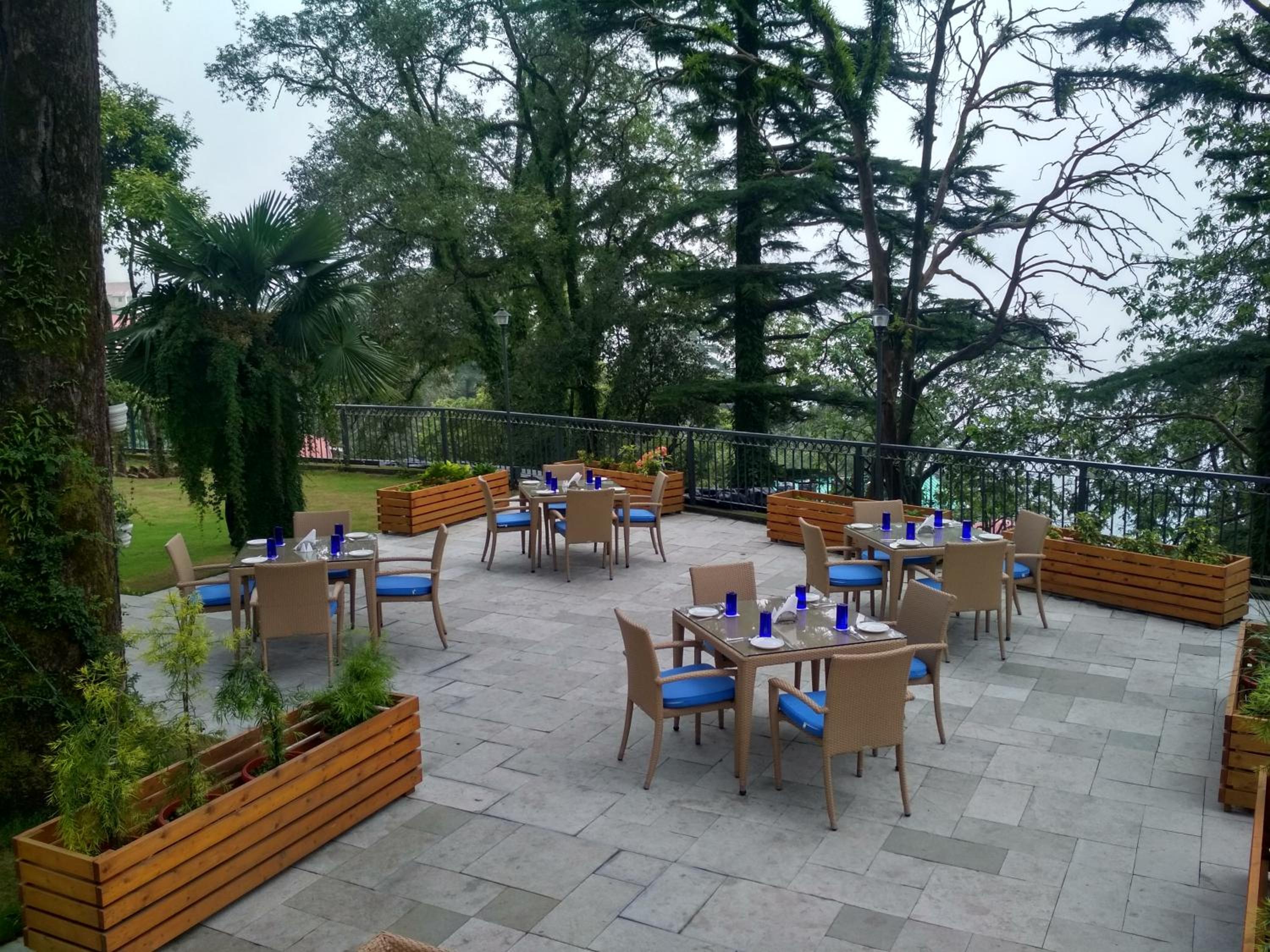 restaurant