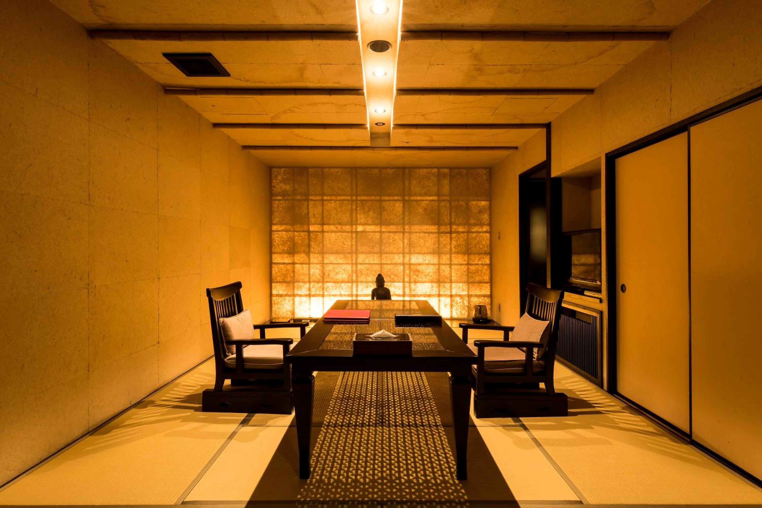 Kinnotake Sengokuhara(Adult Only)