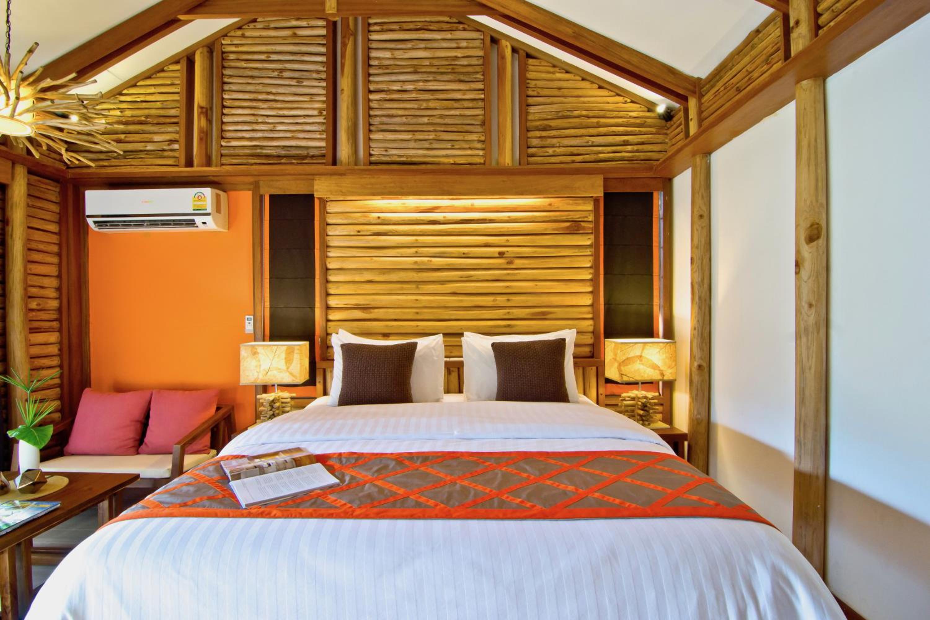Home Phutoey River Kwai Hotspring & Nature Resort
