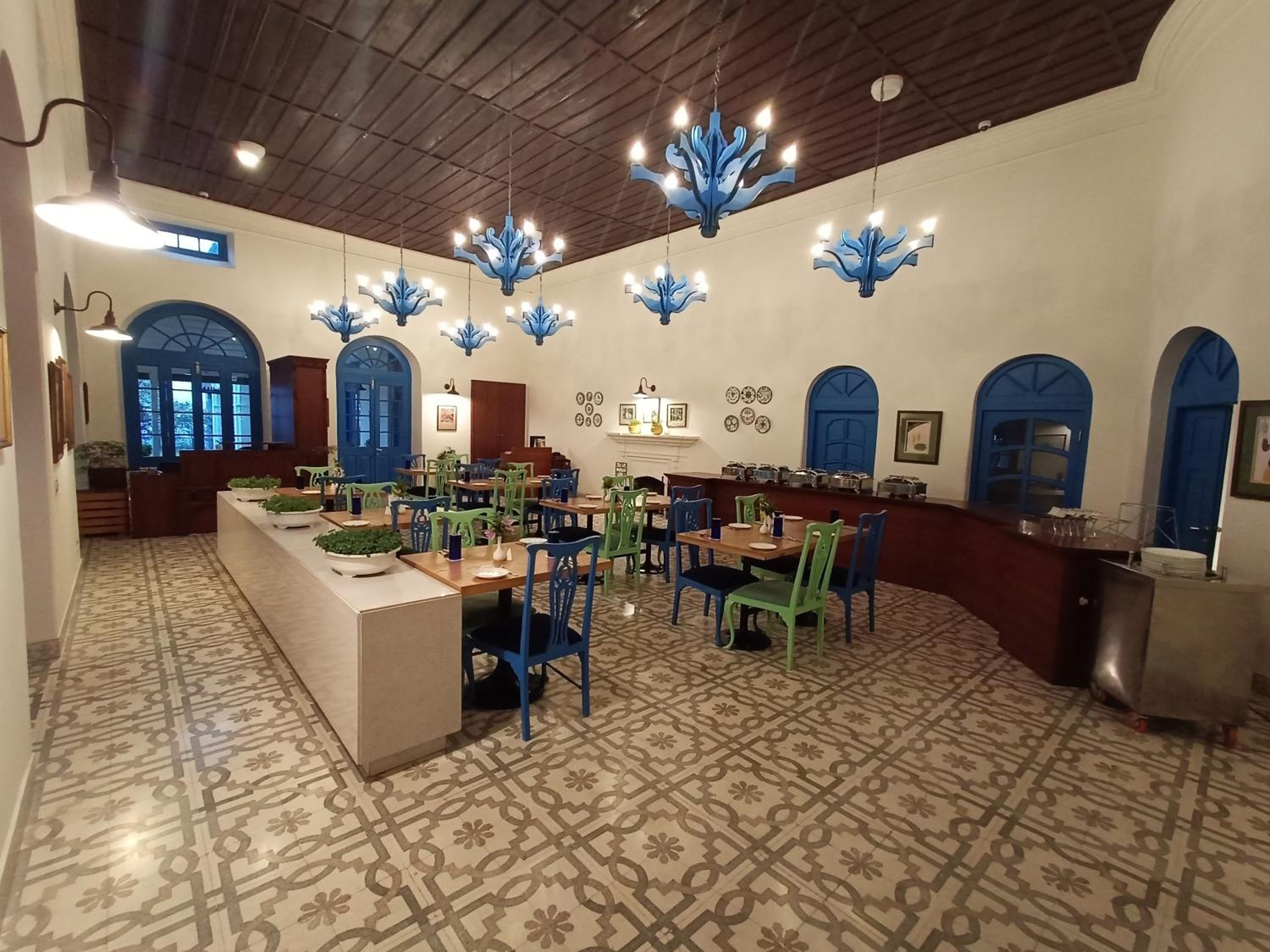 restaurant
