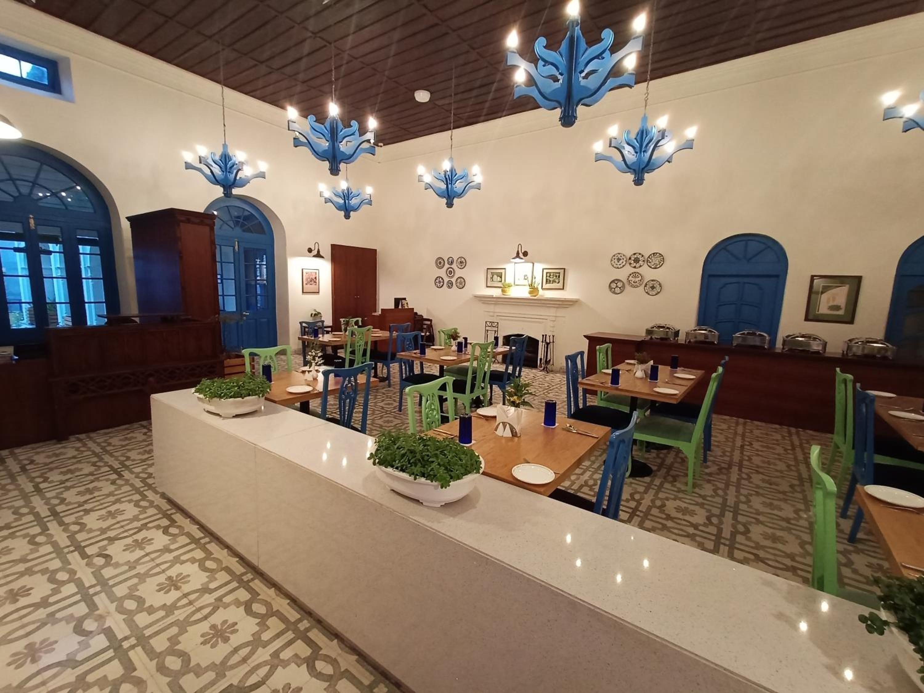 restaurant
