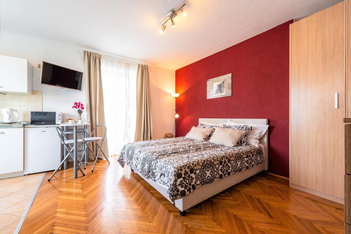 Apartments Marivo Lapad