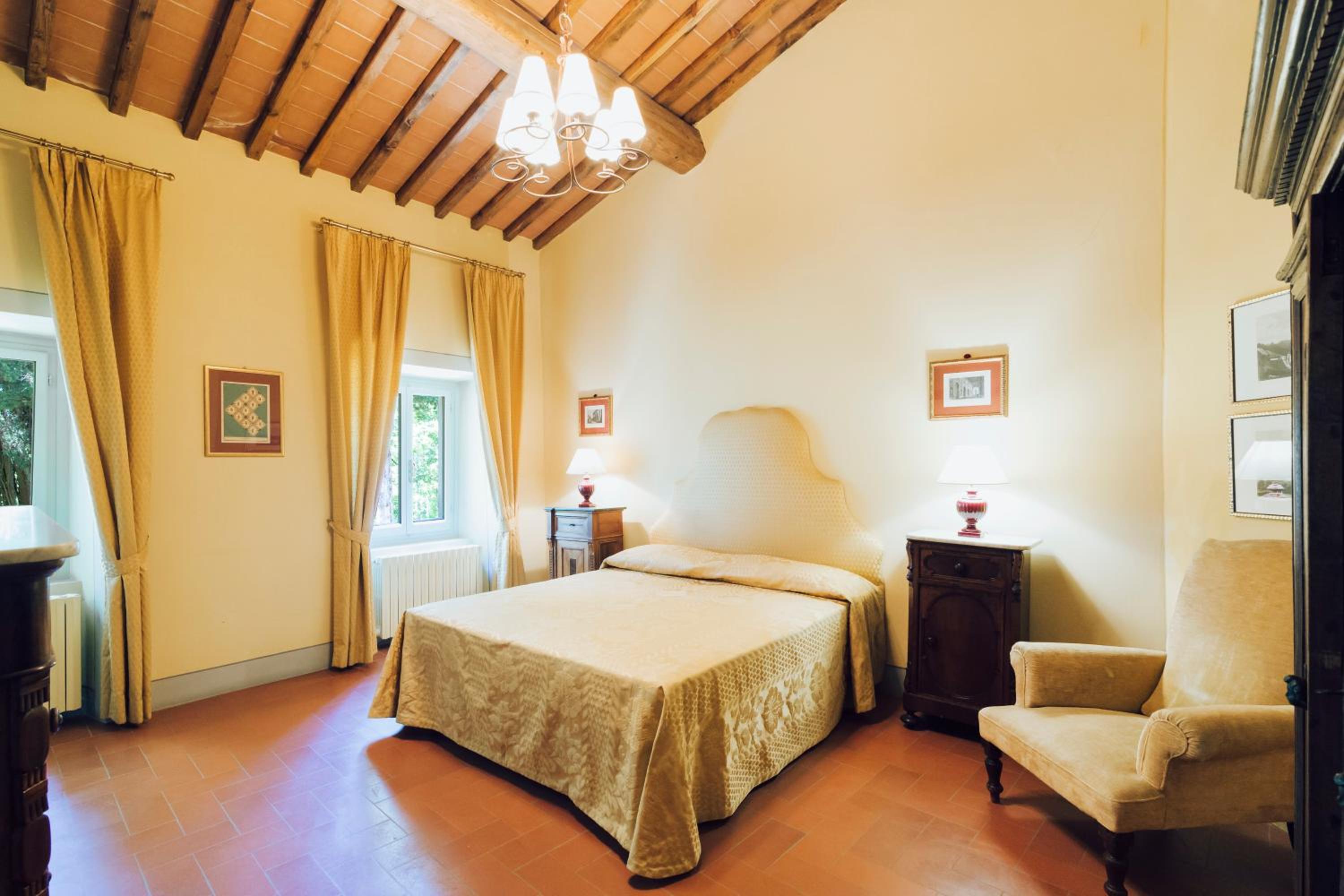 Casa del Cavaliere view 4