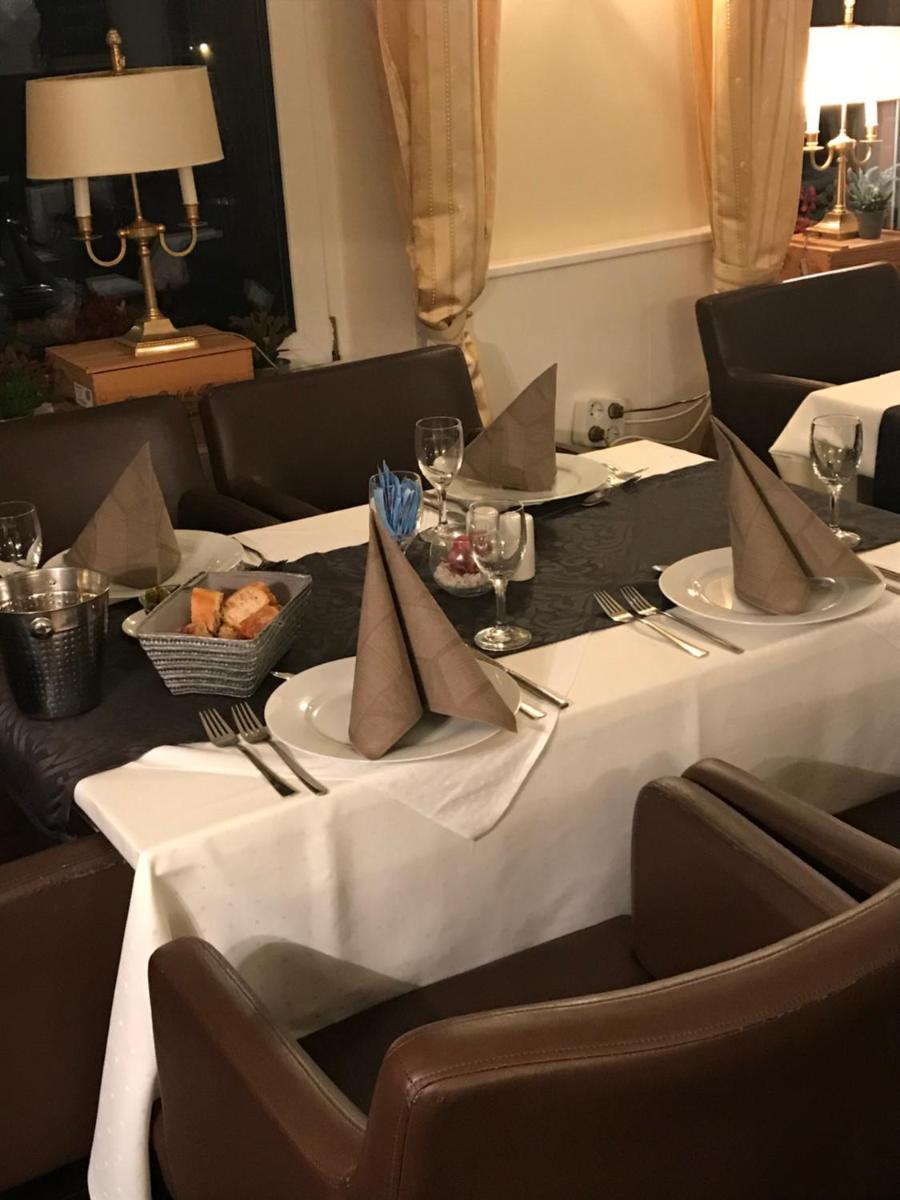 restaurant