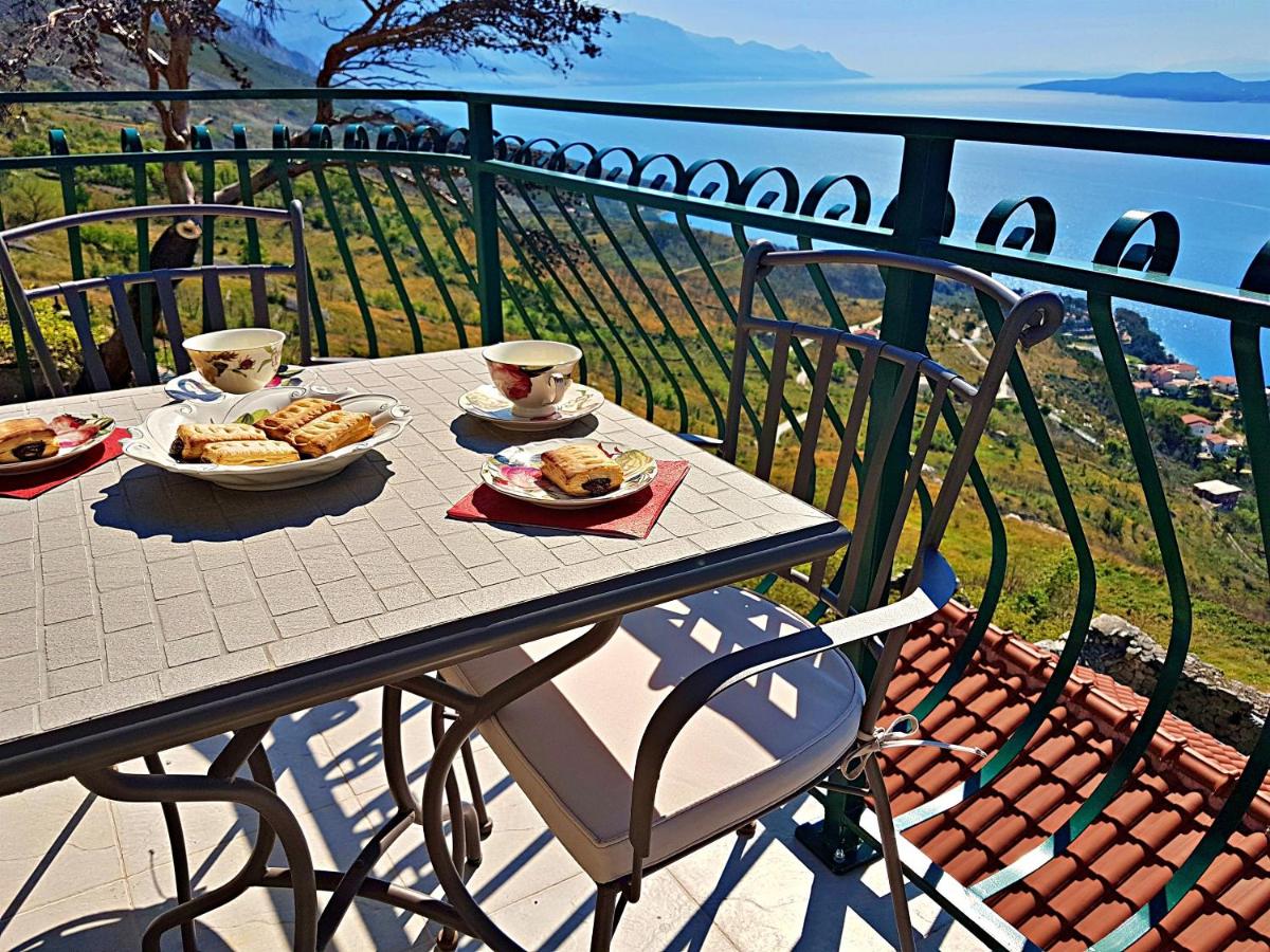 Holiday Home Tina view 3