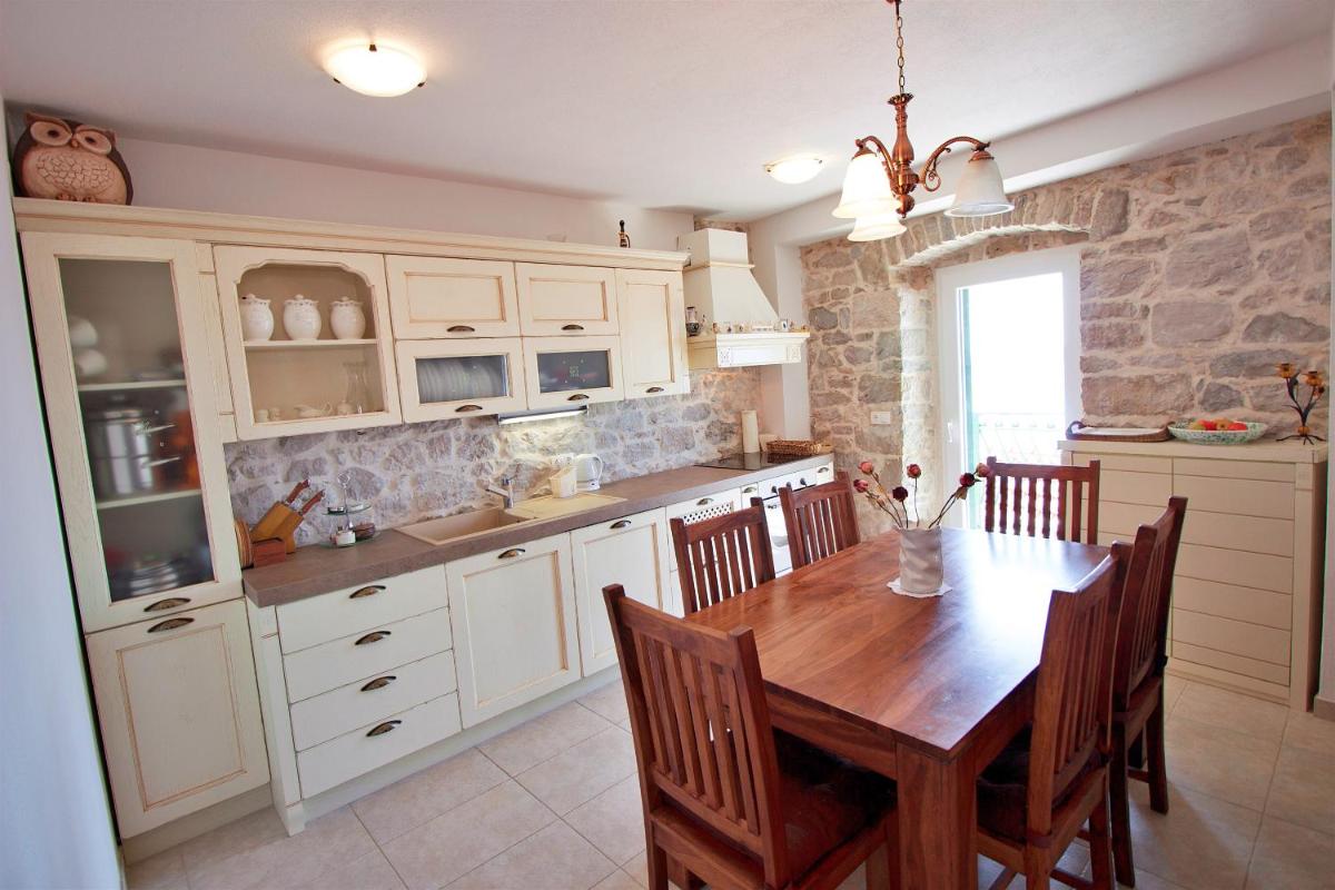 Holiday Home Tina view 2