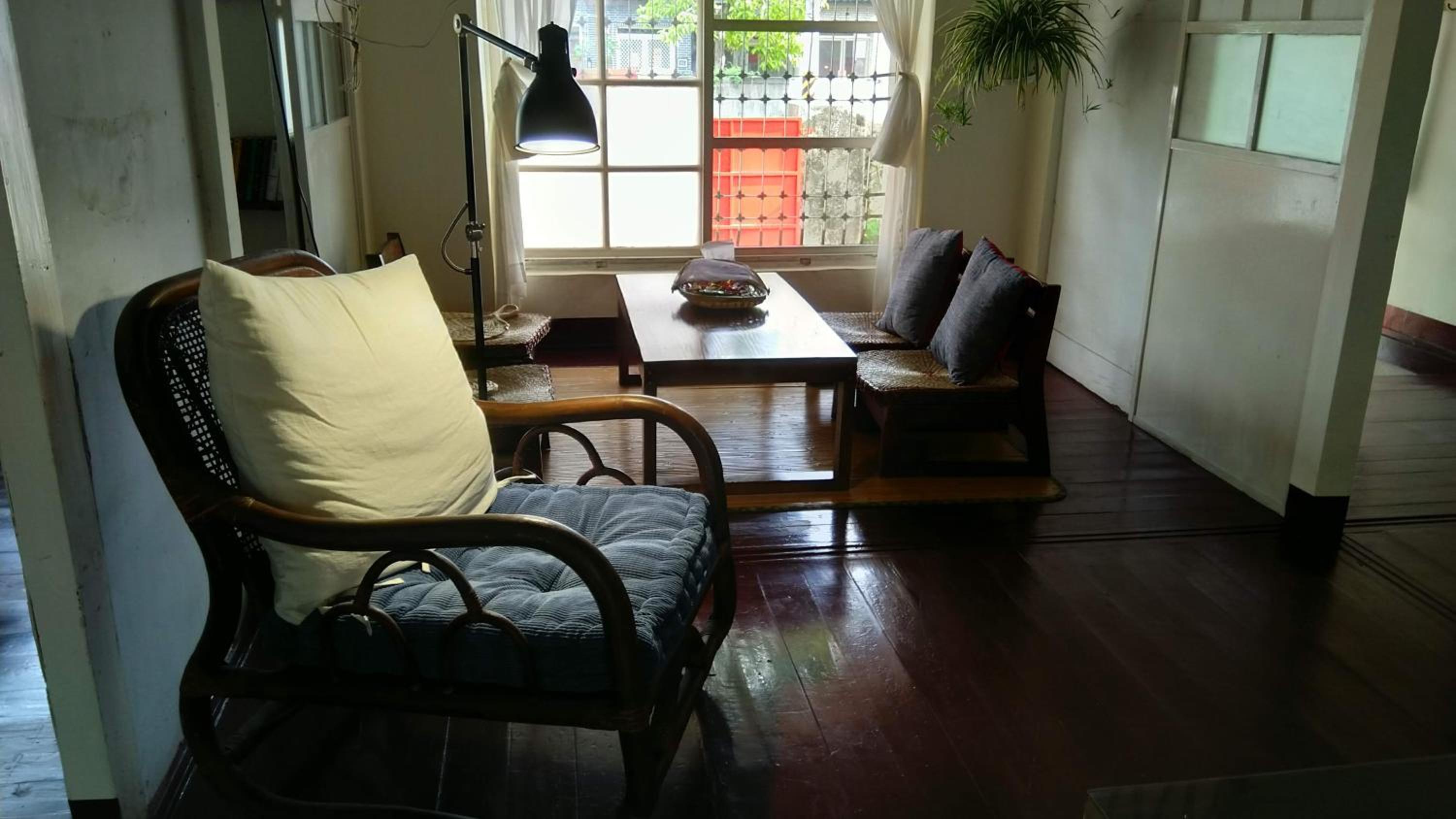Photo 8