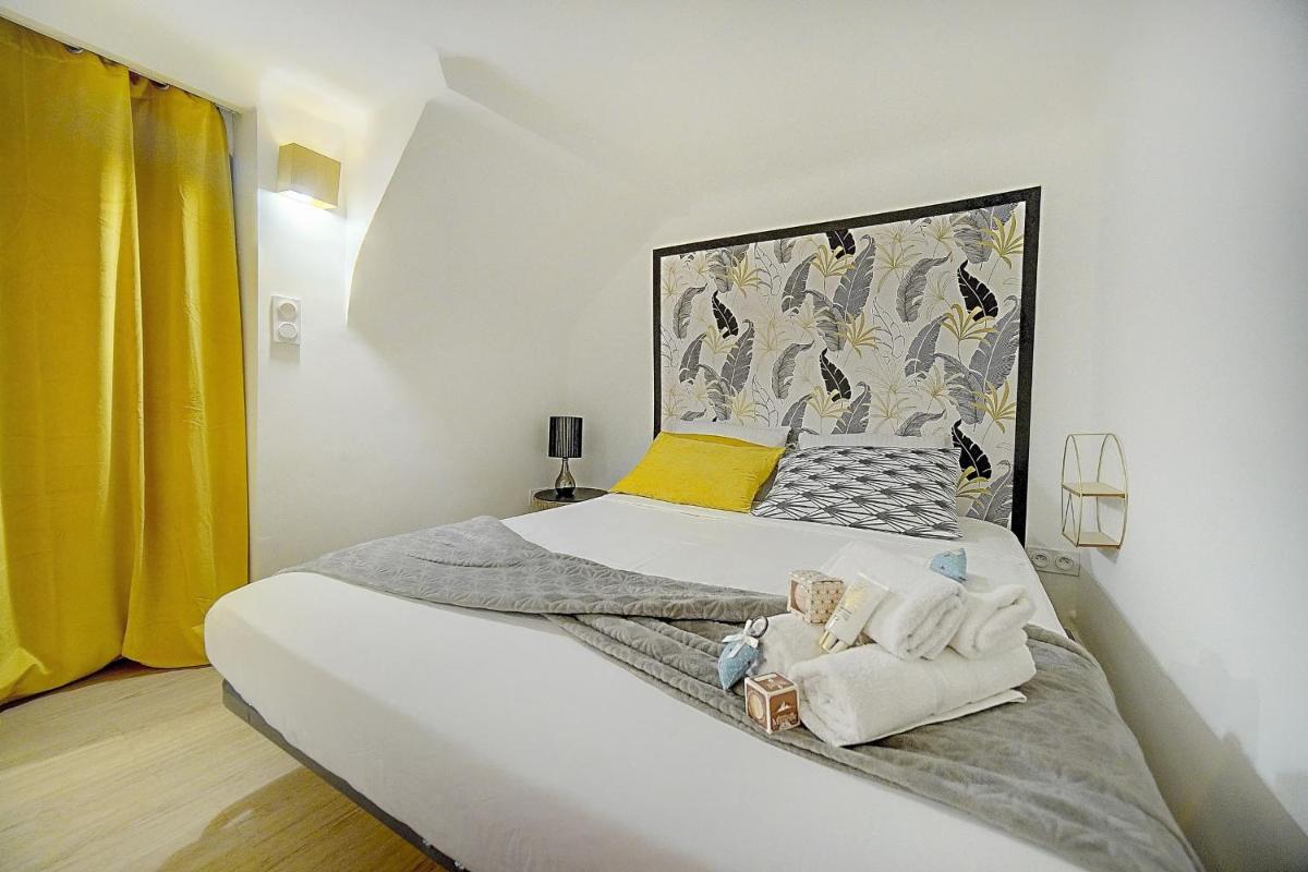 #31 Comfy place in the Old Town Balcony & AC 2Min to Beach photo 2
