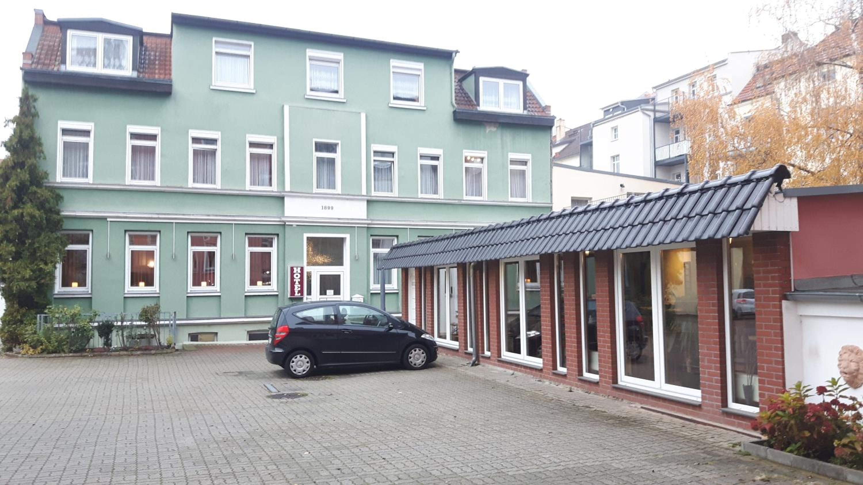 Hotel & Pension Plagwitzer Hof - Image 1