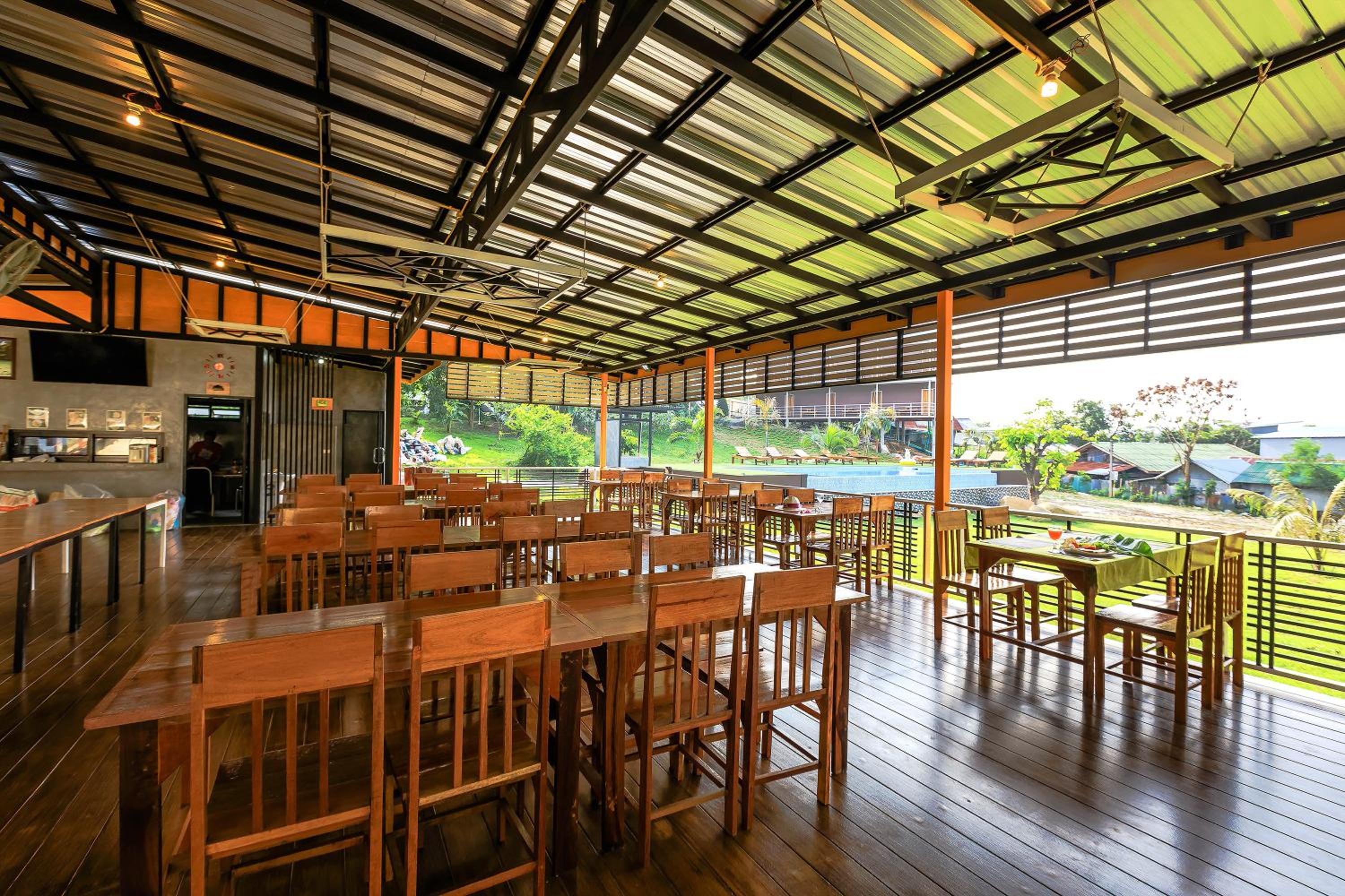 Phi Phi Chang Grand Resort
