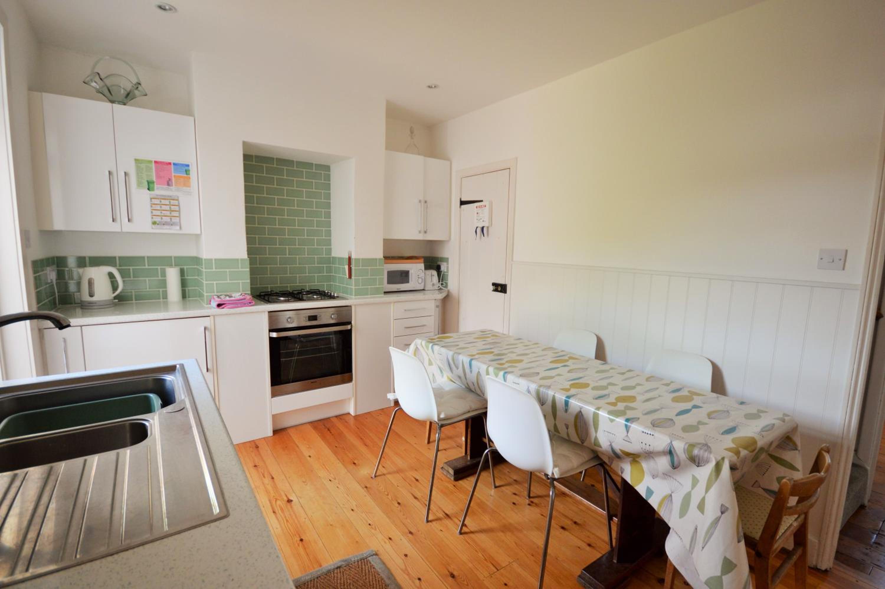 Admirals Cottage view 4