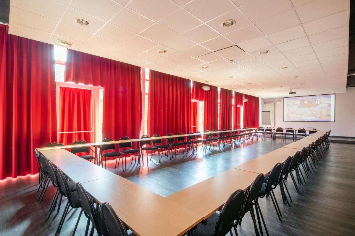 meeting room
