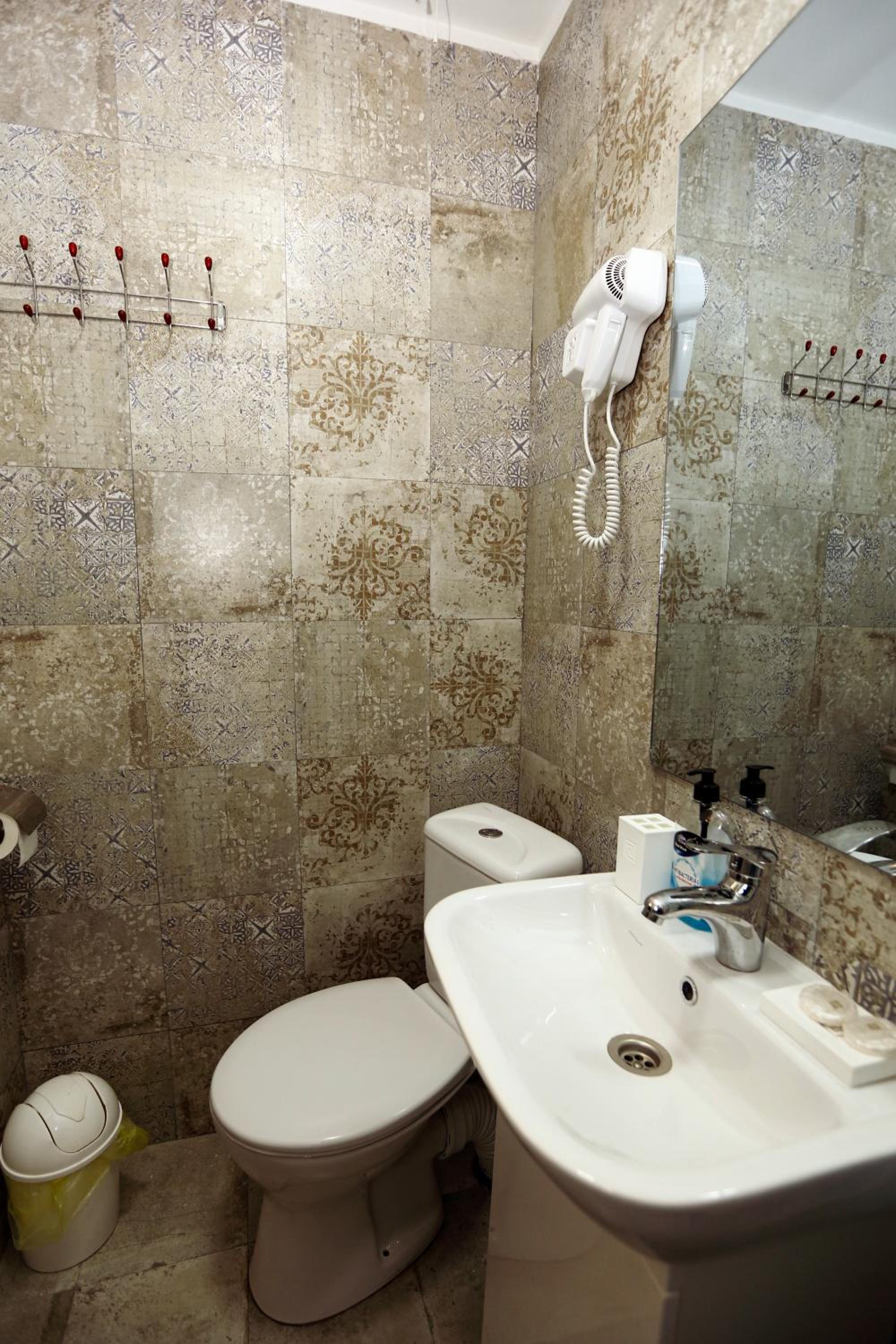 Family Apartment In Avlabari view 5