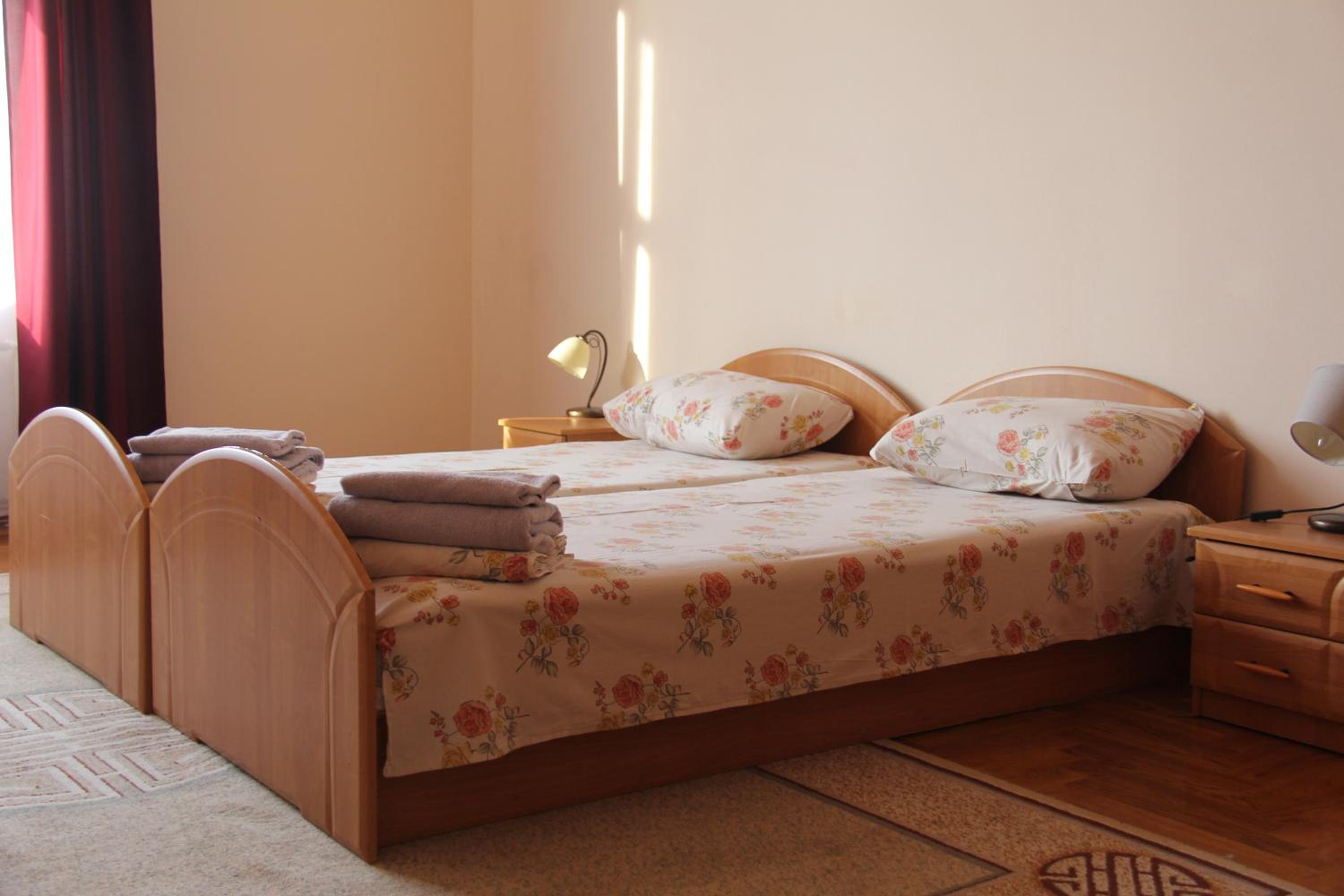 Apartments Domovik ,Kirilla i Mefodiya, 5