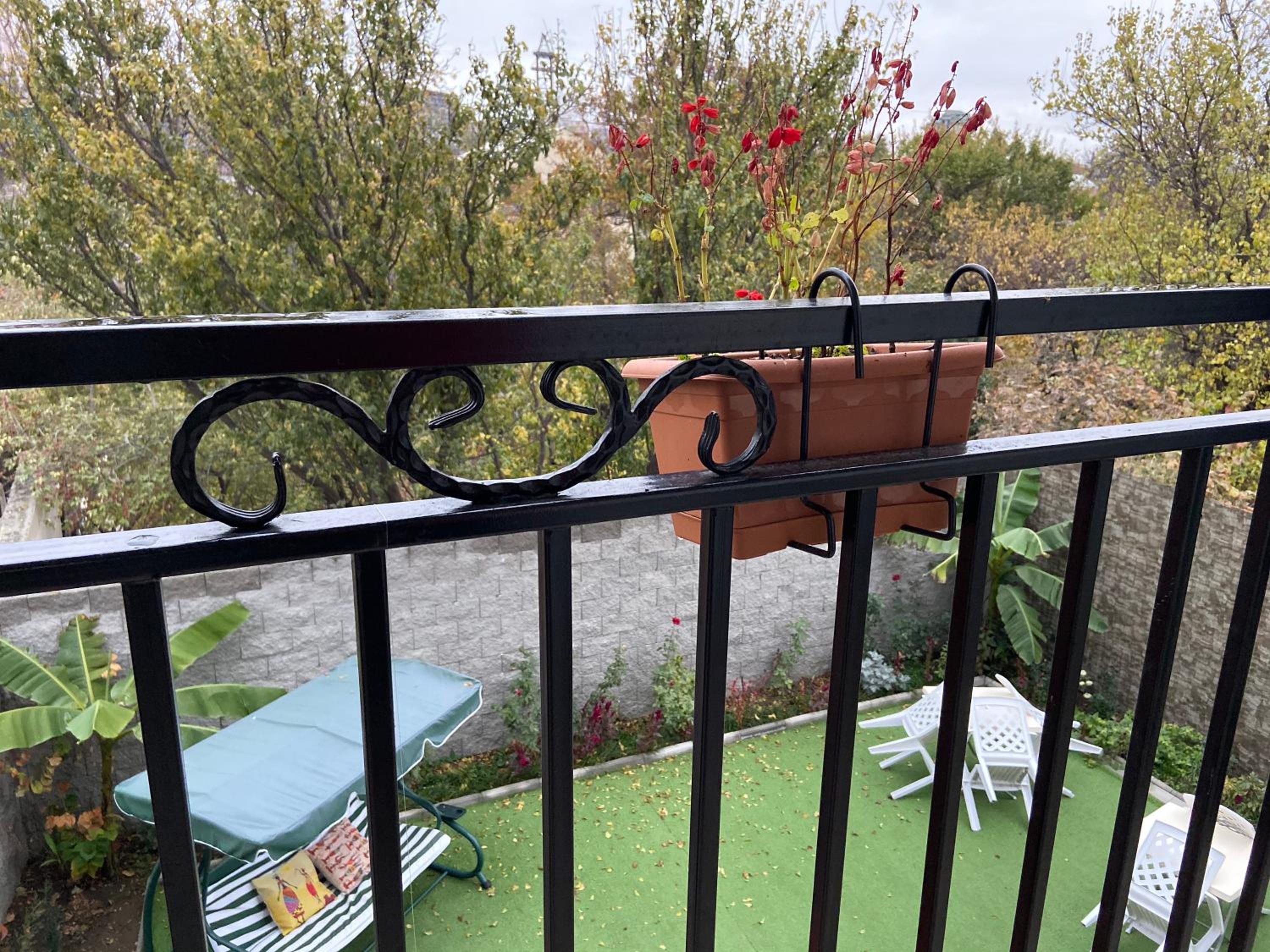 balcony