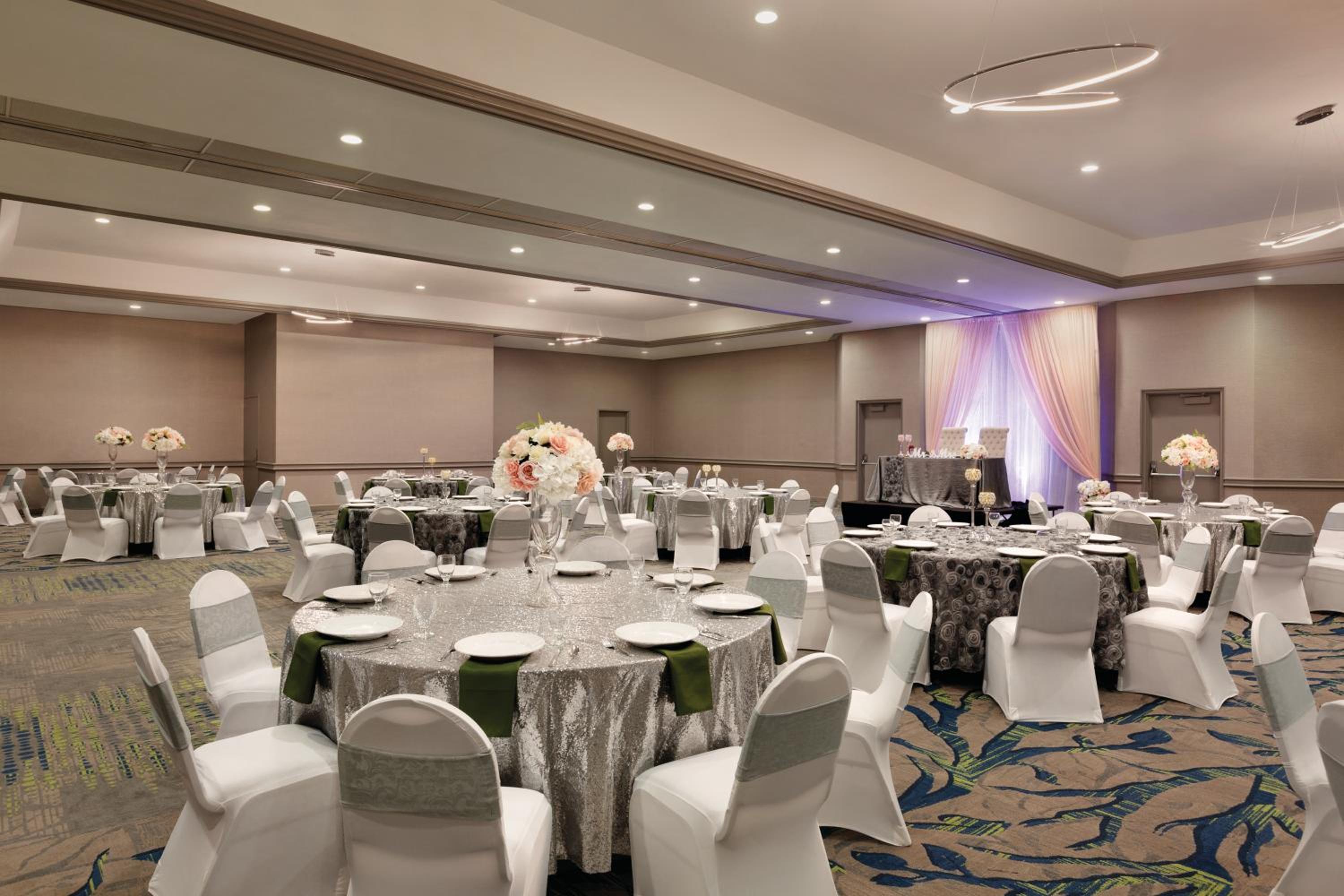 Radisson Hotel Lenexa Overland Park - Property Image 22