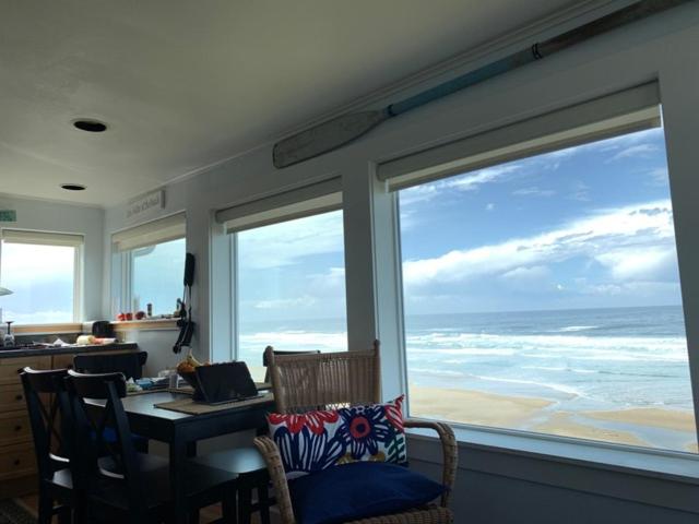 Nye Beach Cottages