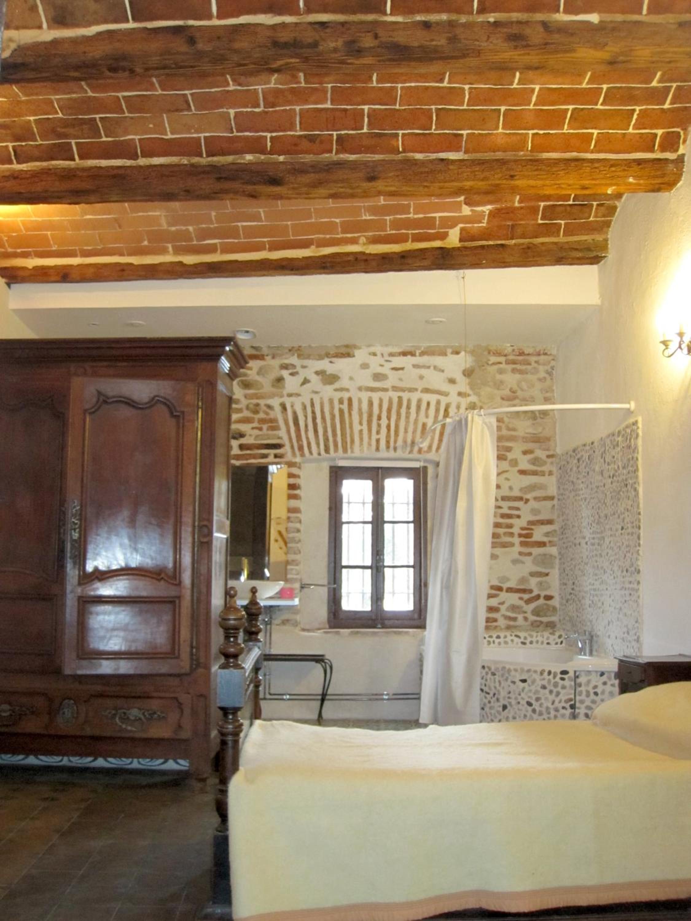 Photo 32