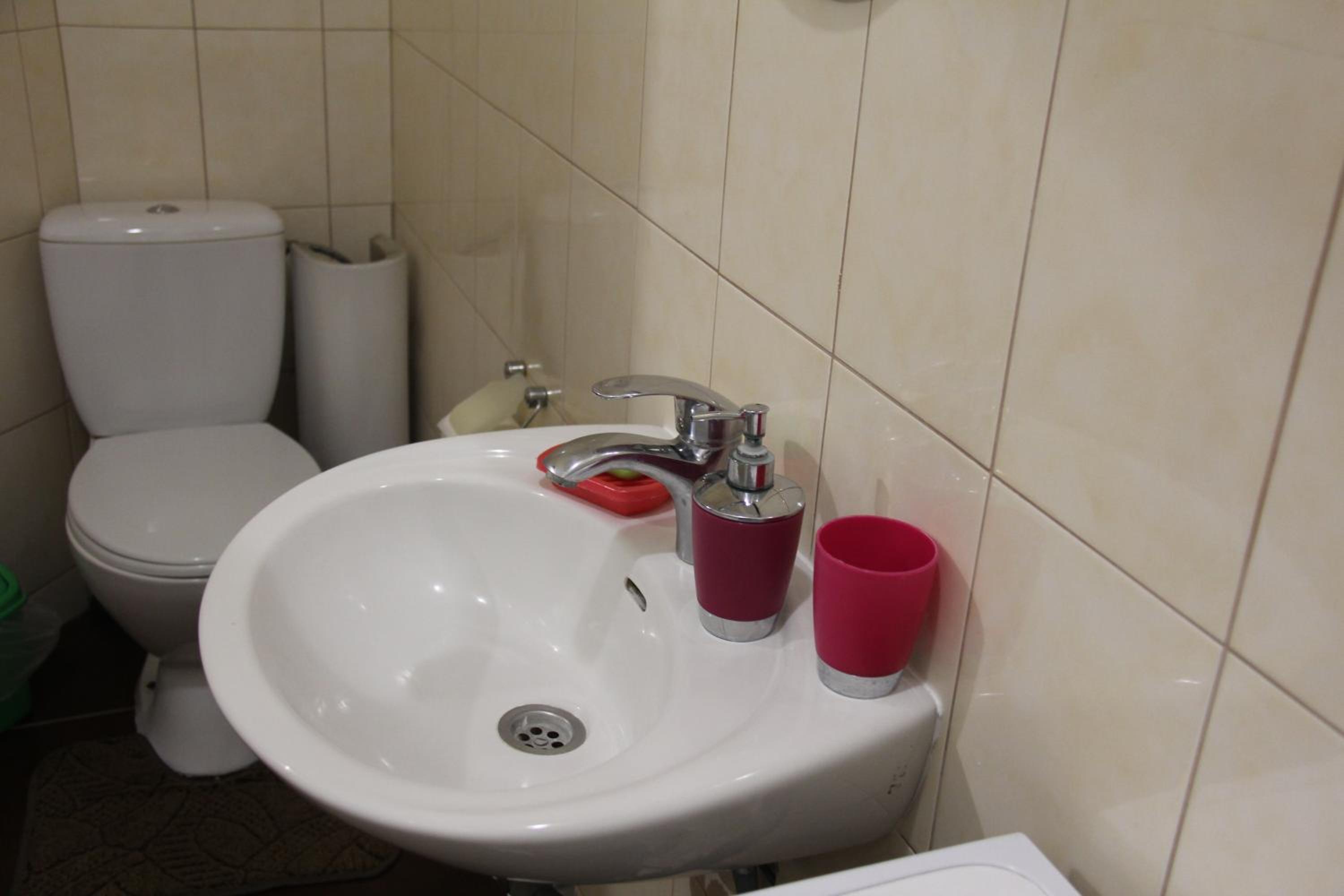 Apartments Domovik ,Kirilla i Mefodiya, 5