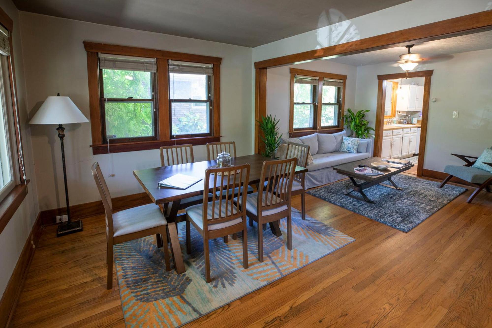 Hotel 3BD HOME Downtown SLC - Hot Tub - SAUNA-fast wifi - Image 1