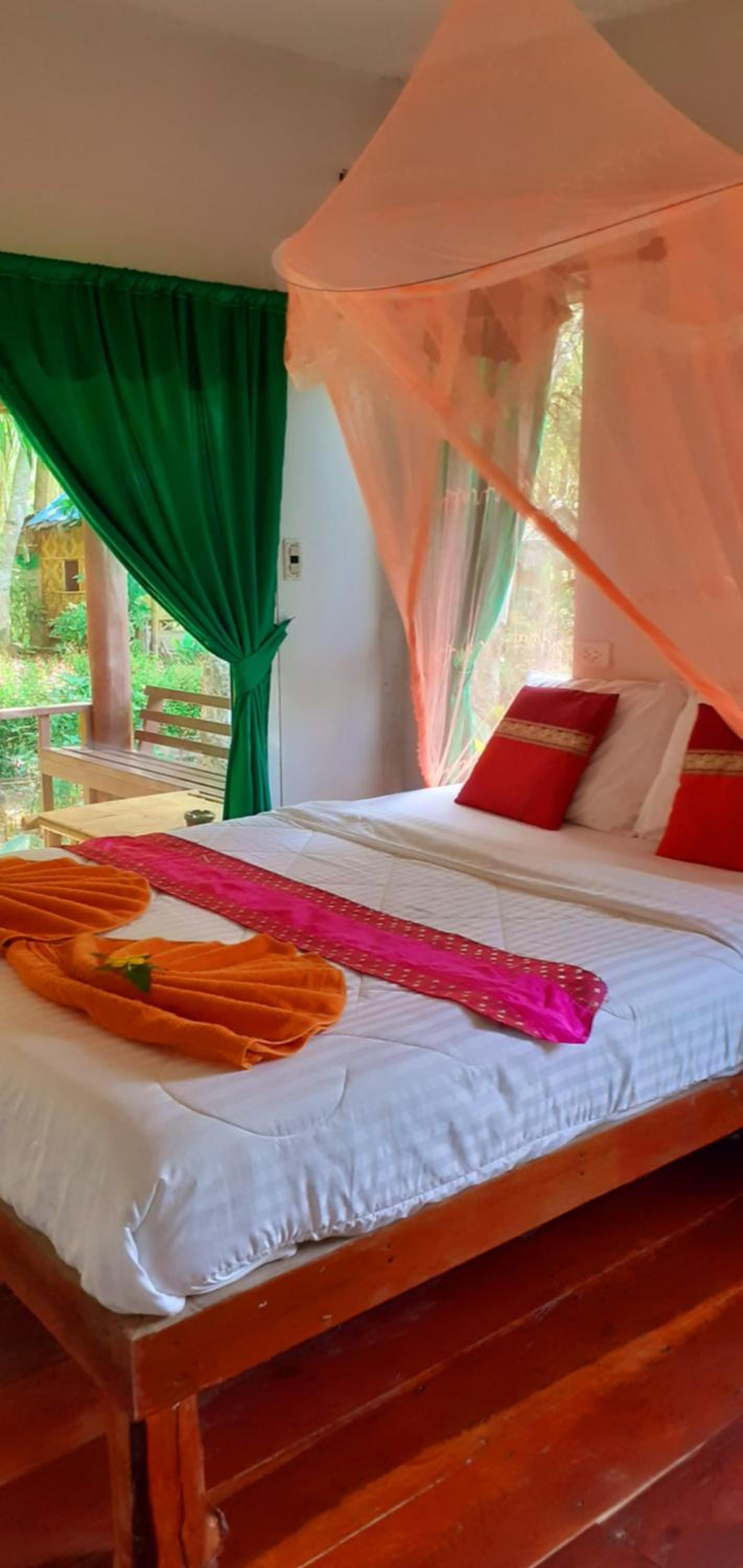 Lanta Maikeaw Bungalow