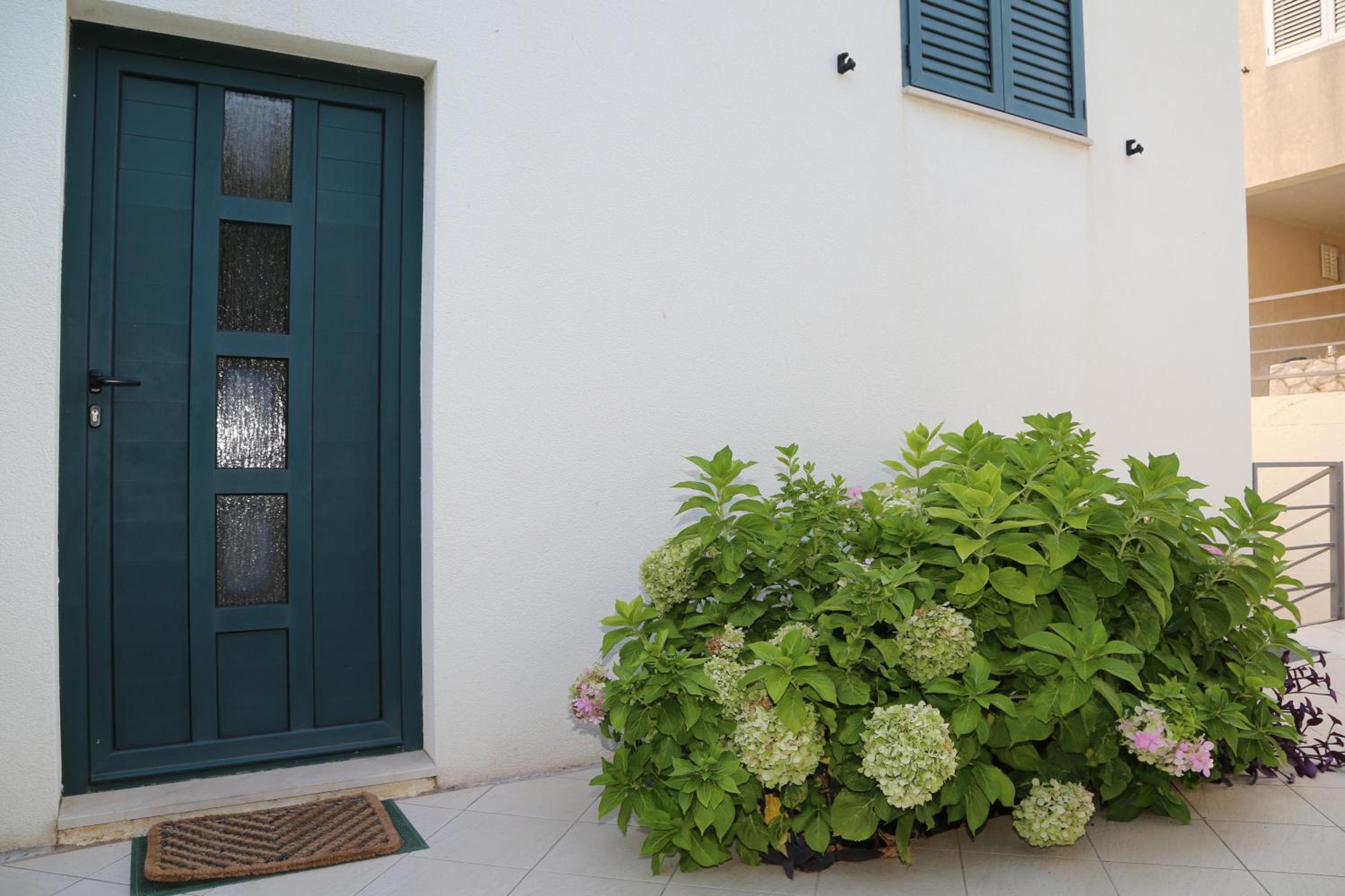 Apartments Plazibat view 5