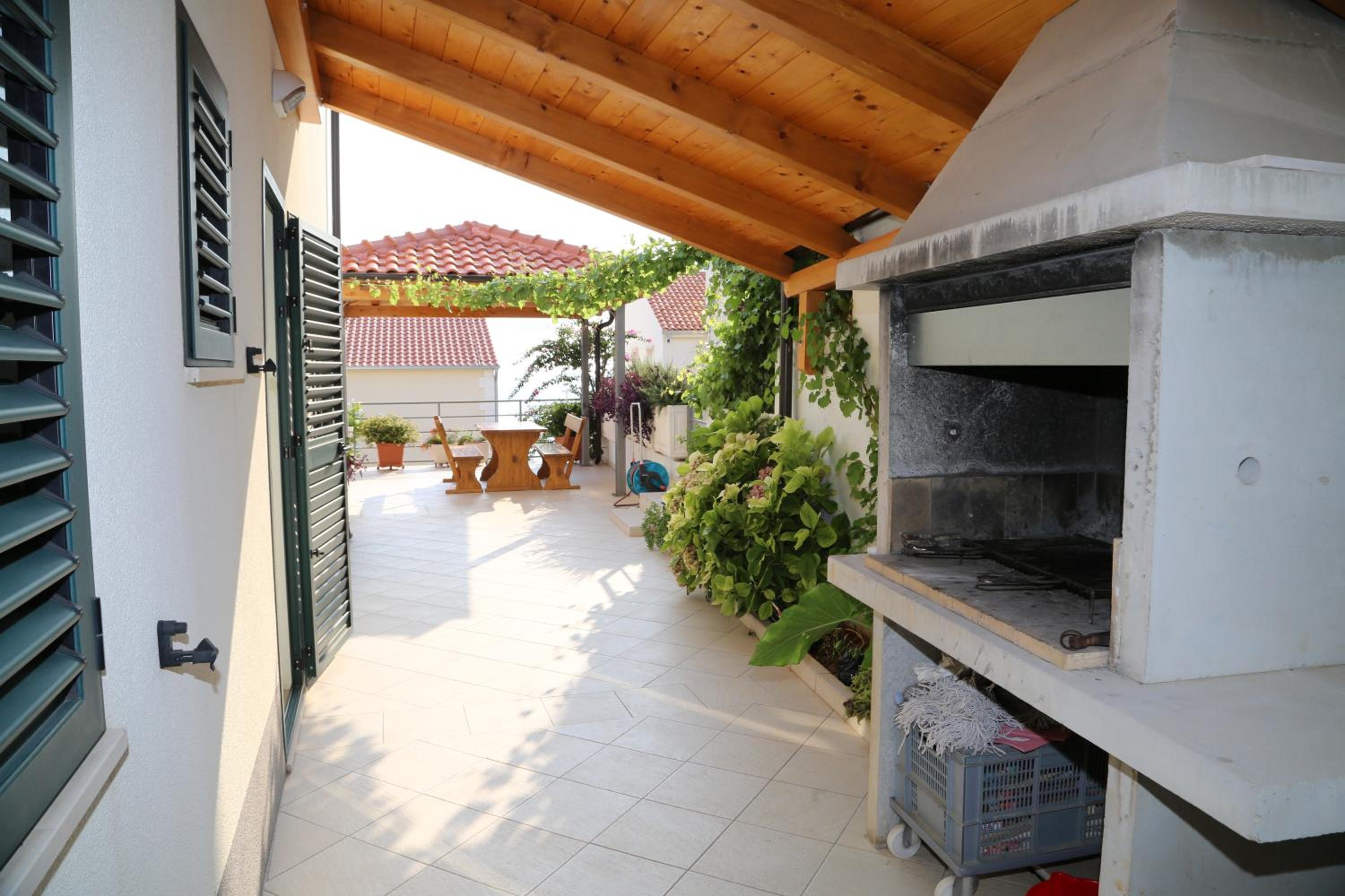 Apartments Plazibat view 4