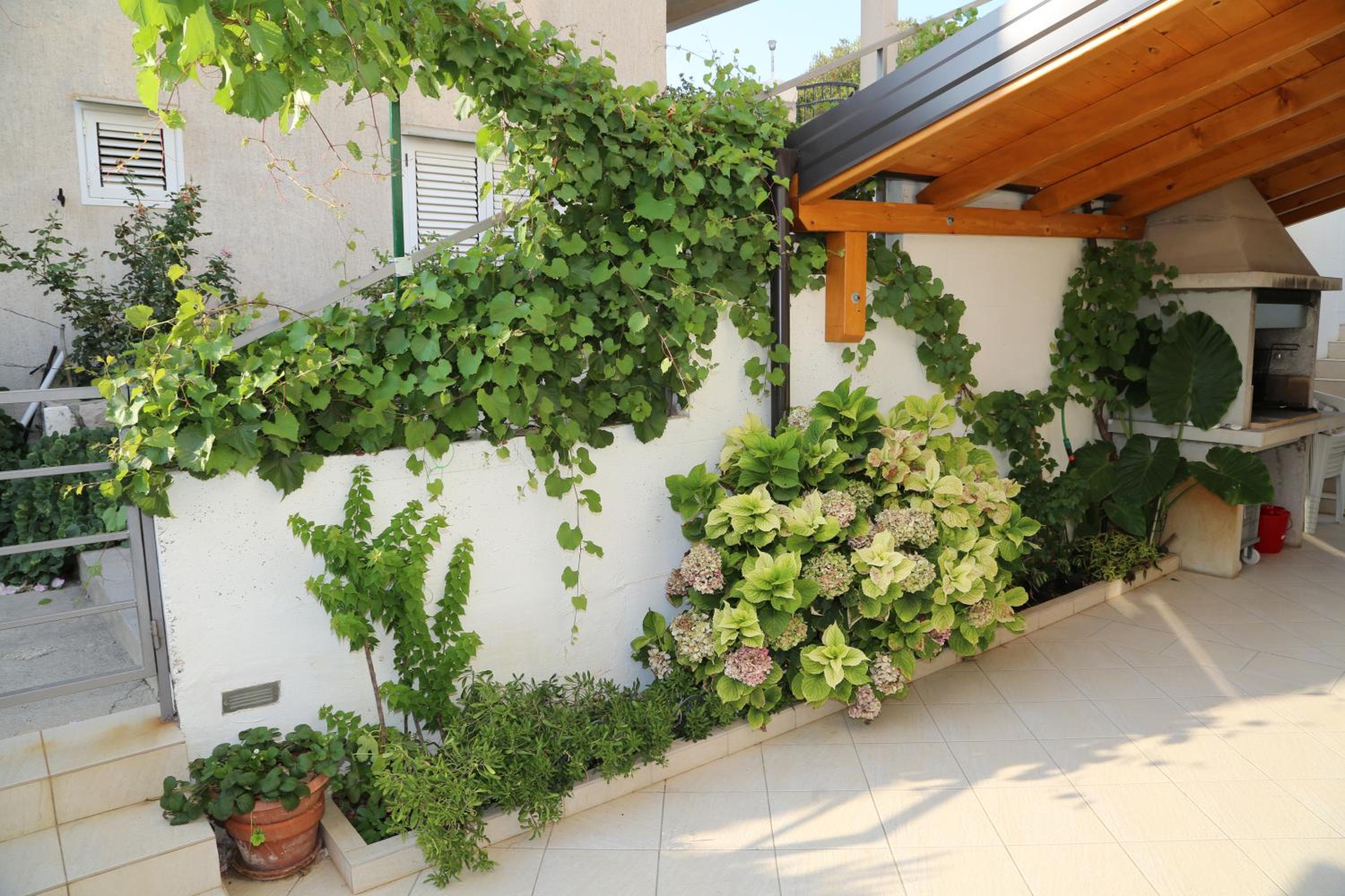Apartments Plazibat view 3
