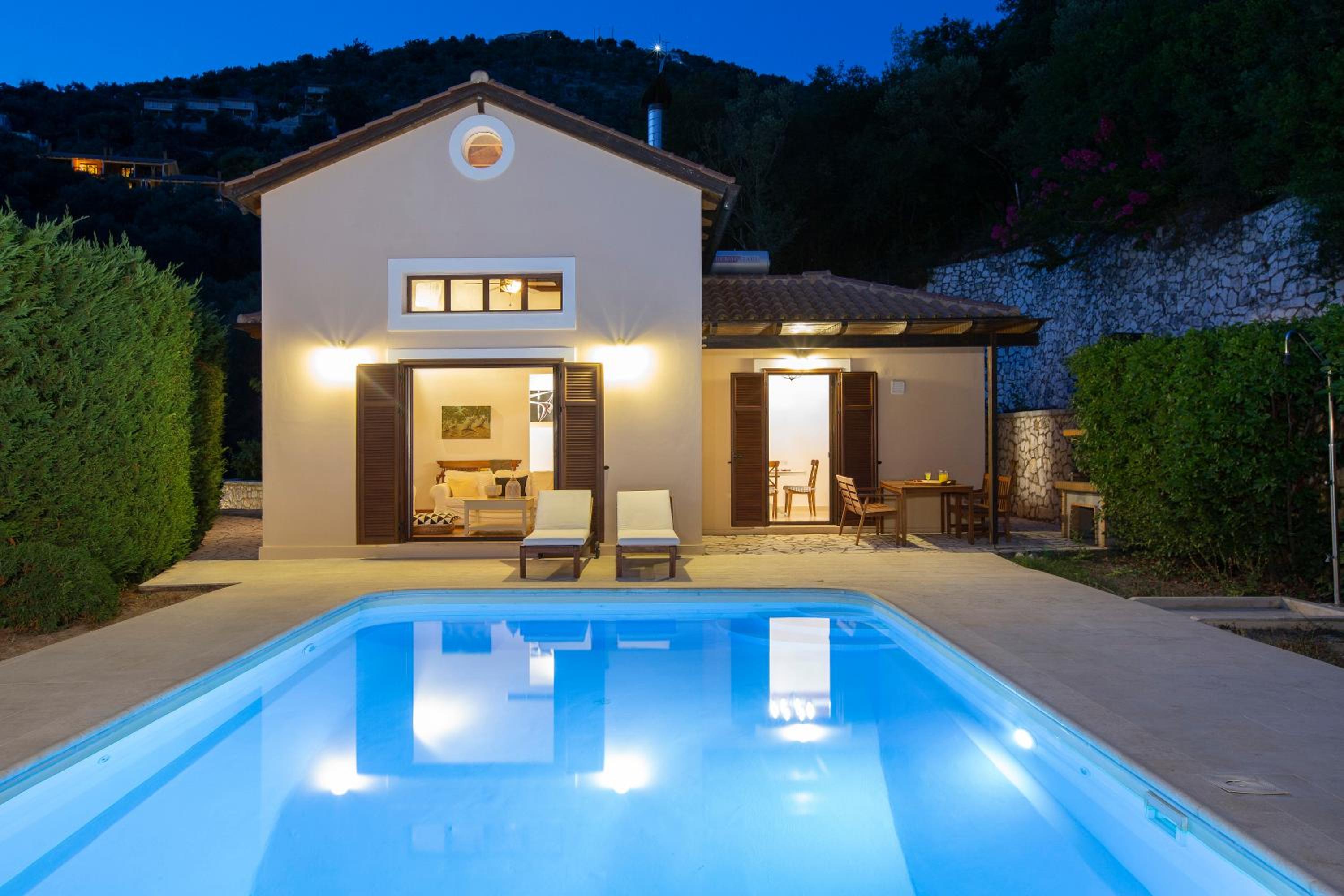 Arodo Seaside Villas | Villa Penelope view 3
