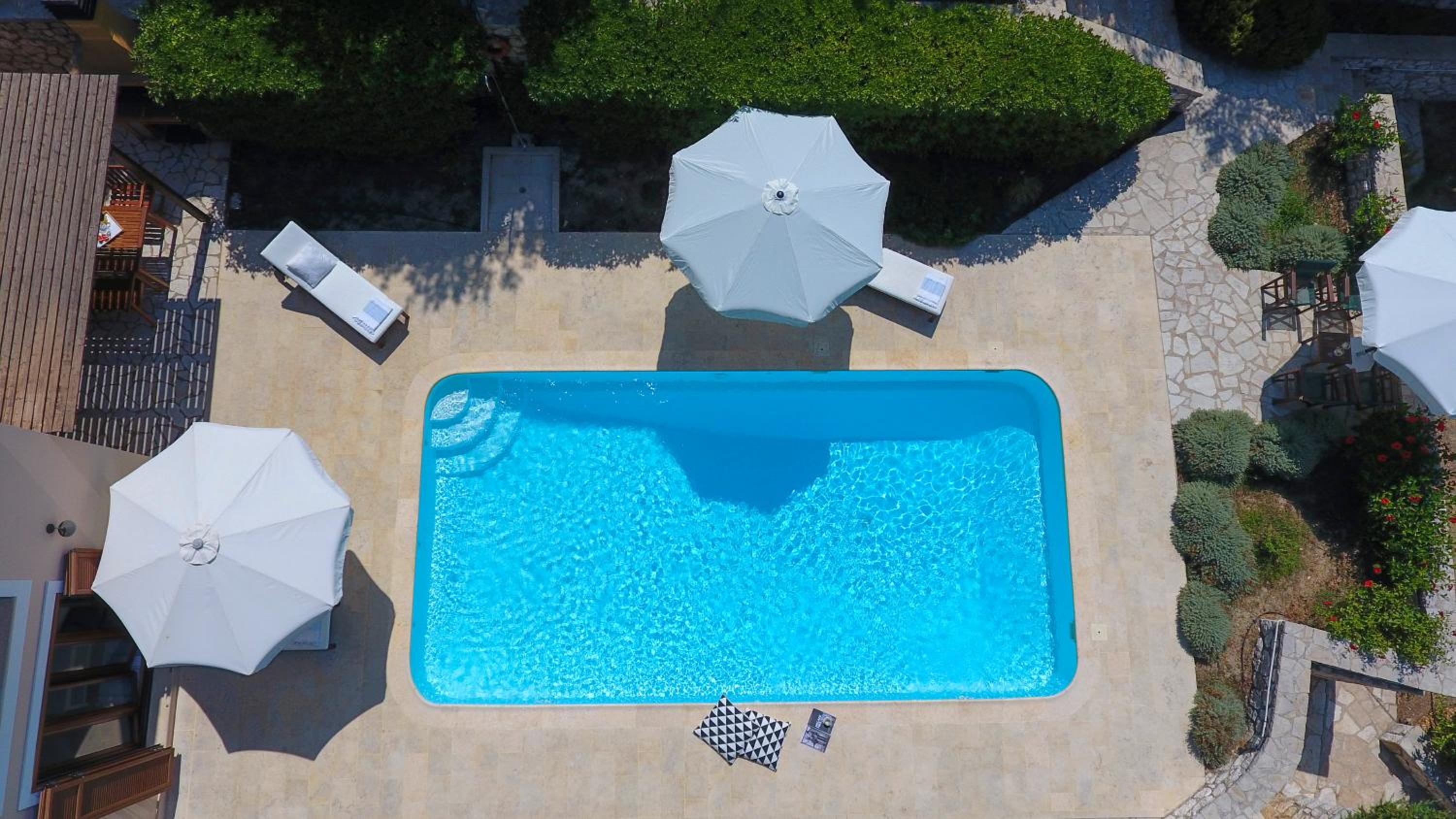 Arodo Seaside Villas | Villa Penelope view 4