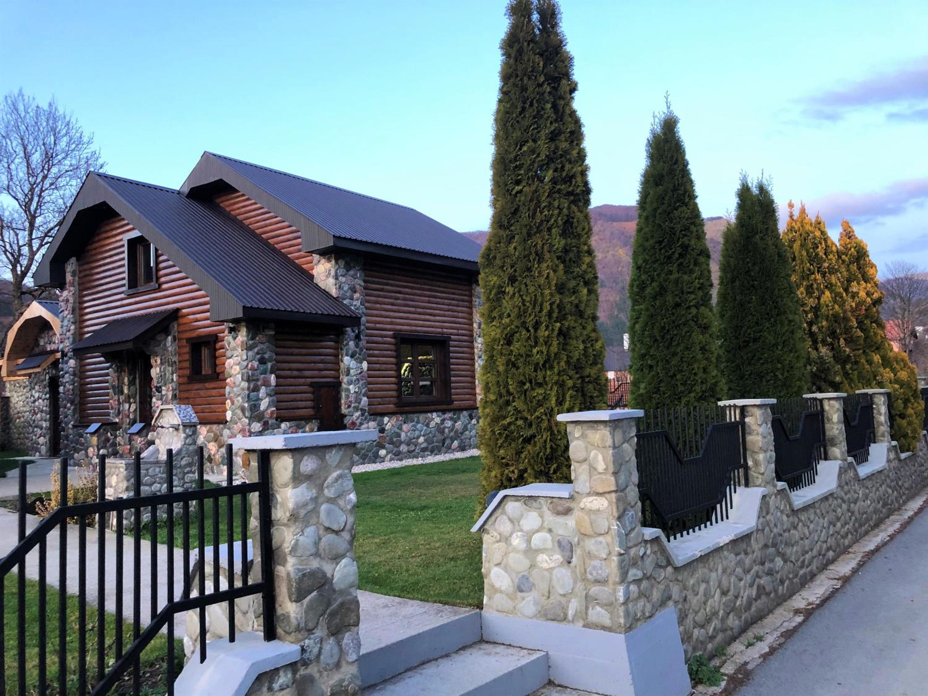 Stone Lodge 2 view 3