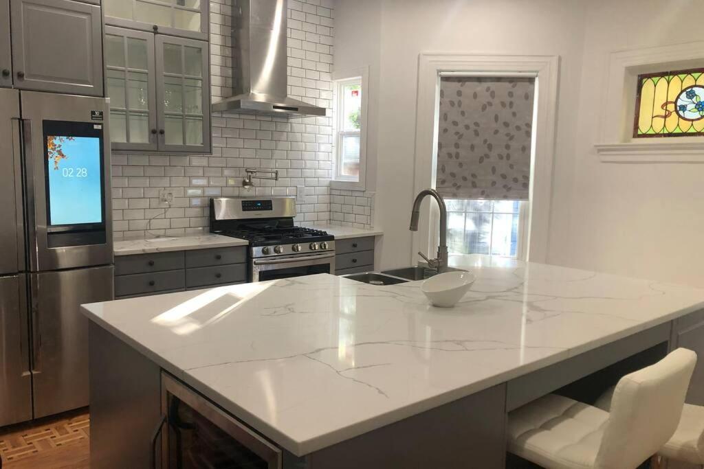 Gorgeous Victorian House!! Entire suite in SAM's home view 5