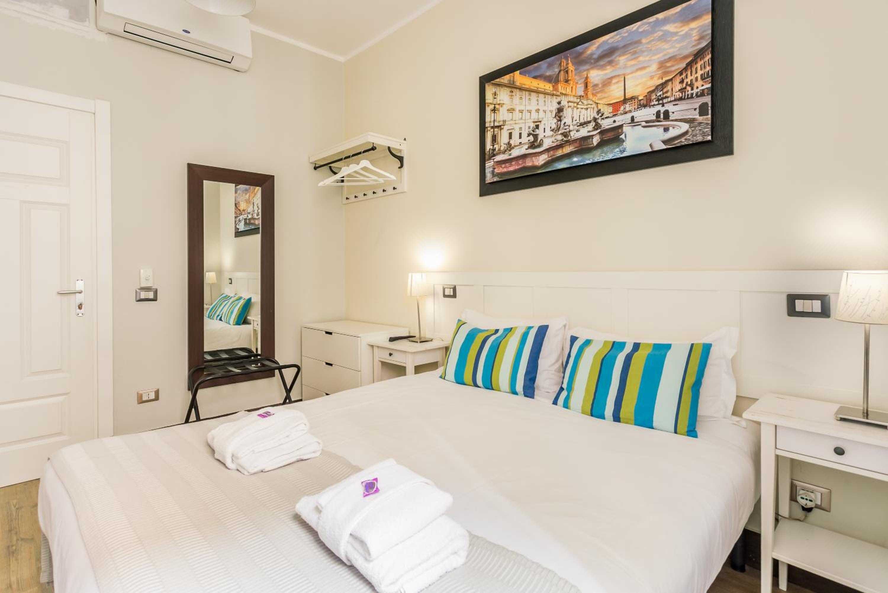 AmoRoma Suite