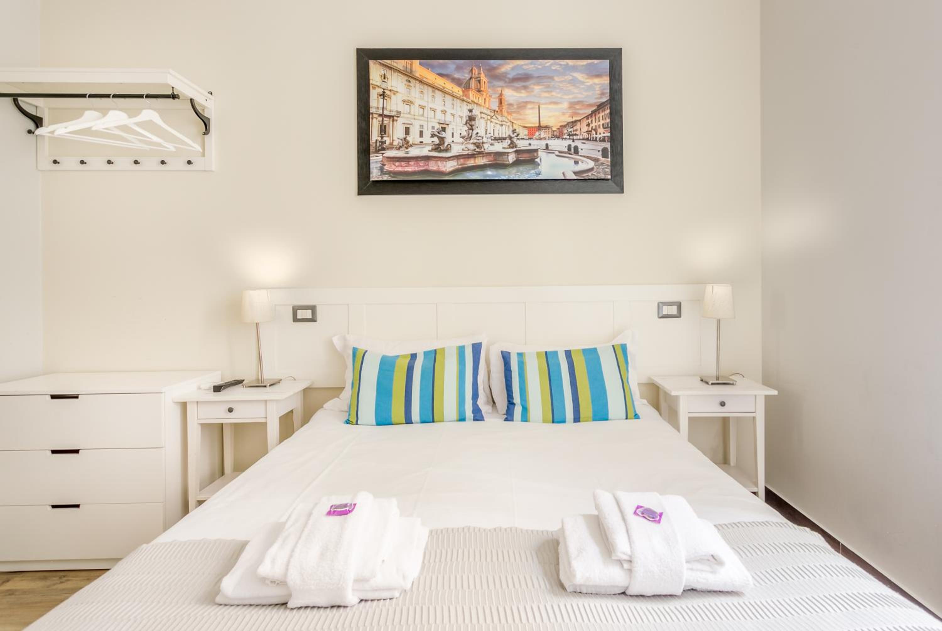 AmoRoma Suite