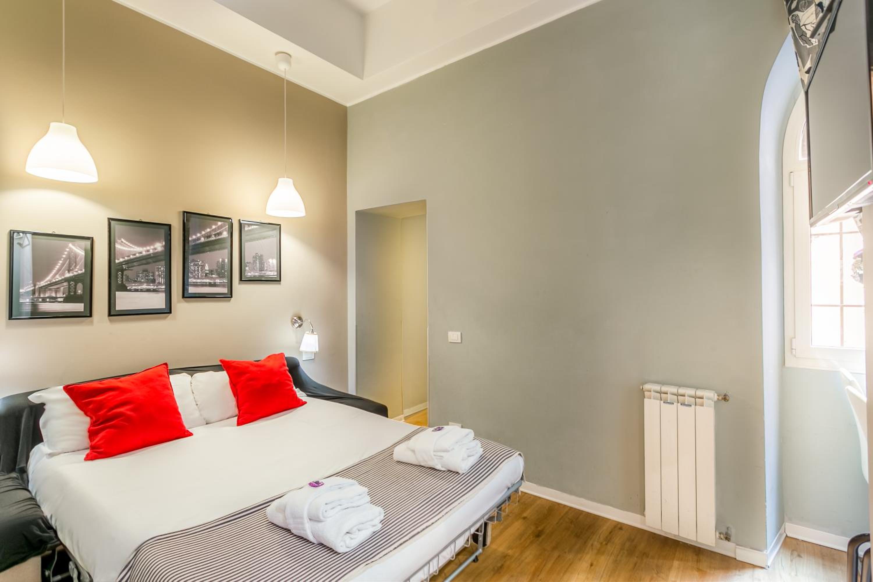 AmoRoma Suite