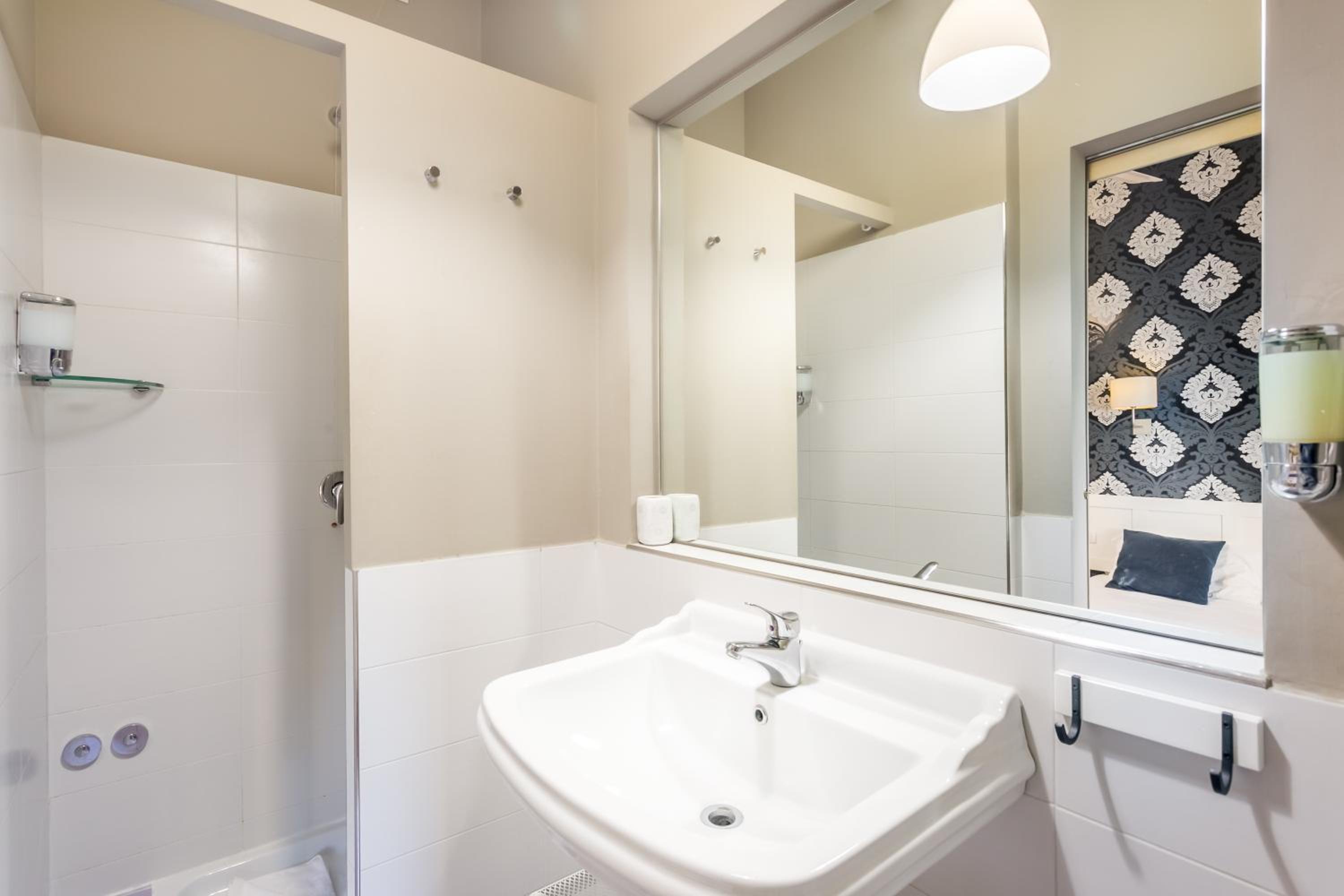 AmoRoma Suite