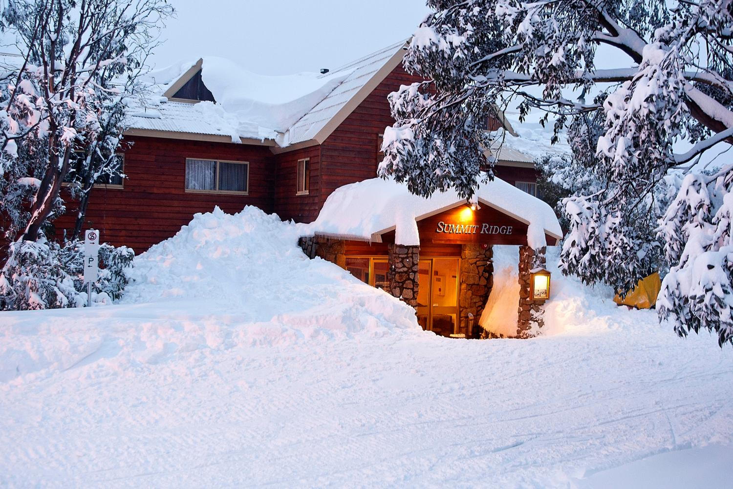 Summit Ridge Alpine Lodge