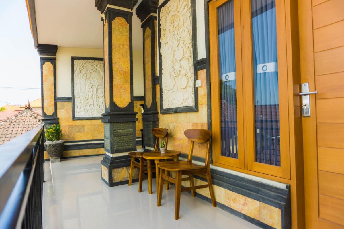 Cakra House