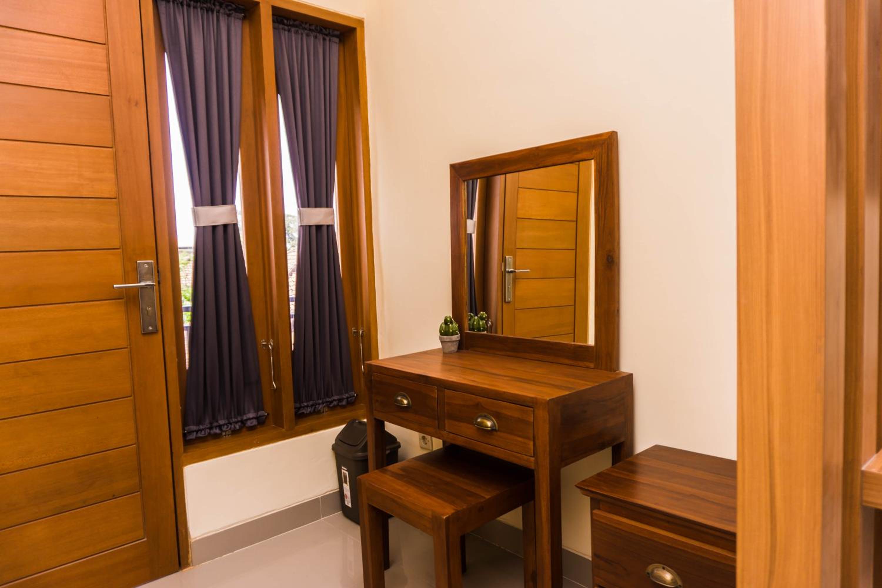 Cakra House