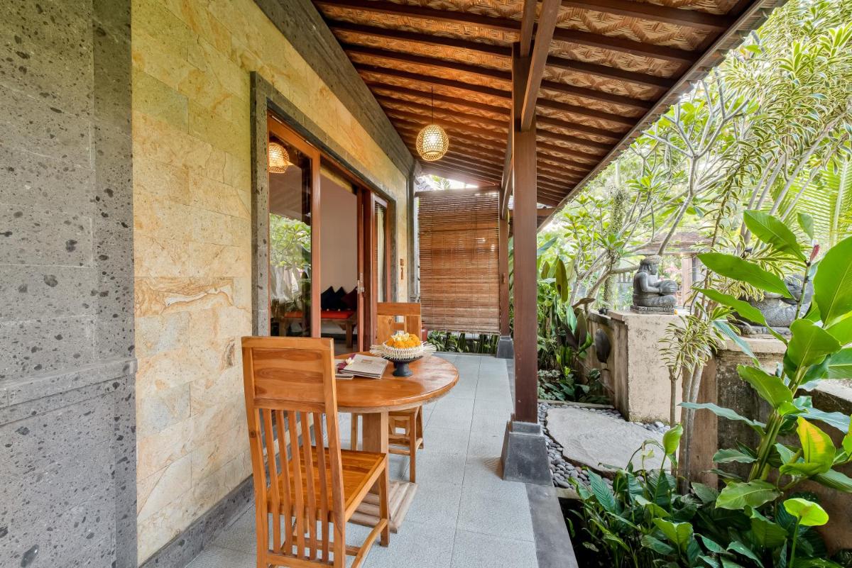 outdoor BBQ area