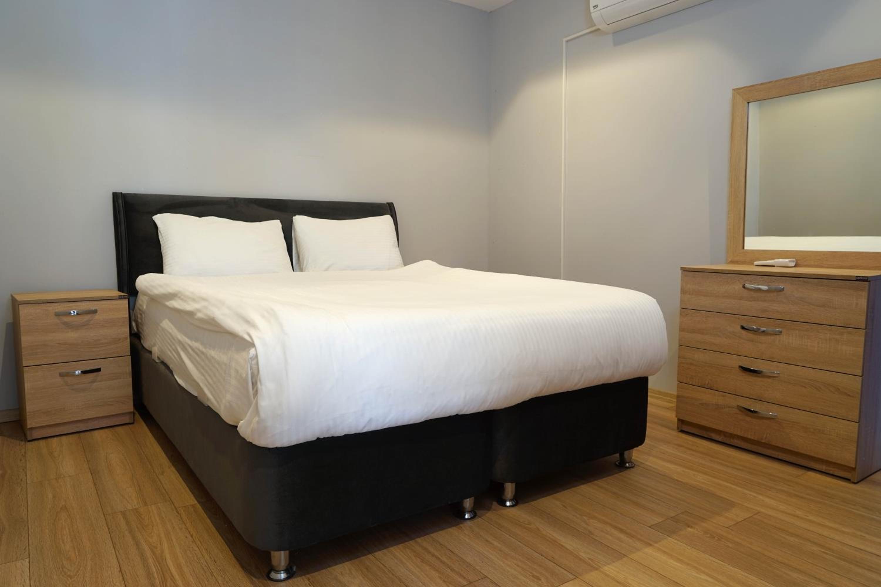 MENE SUITES - Image 43