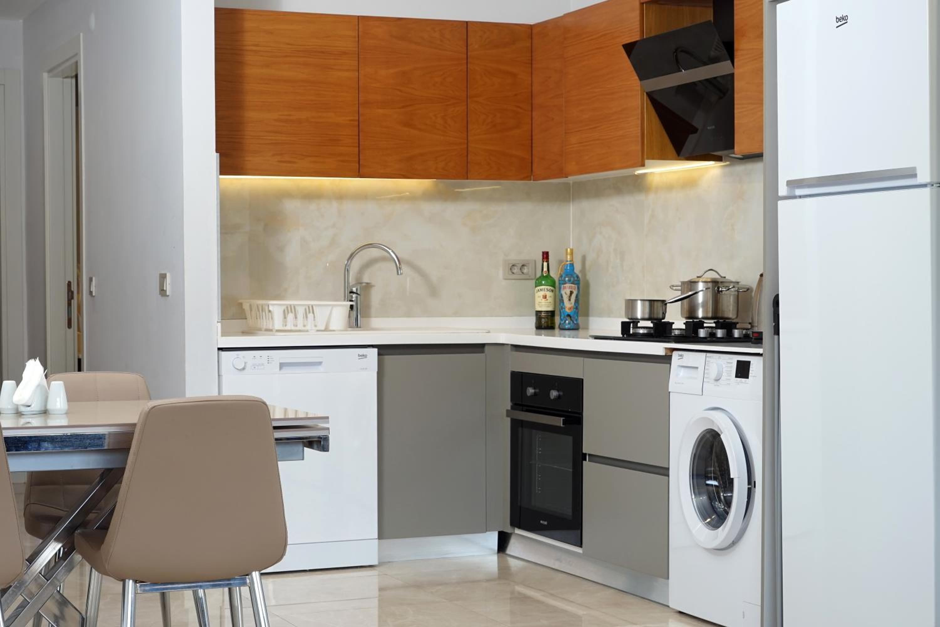 MENE SUITES - Image 46