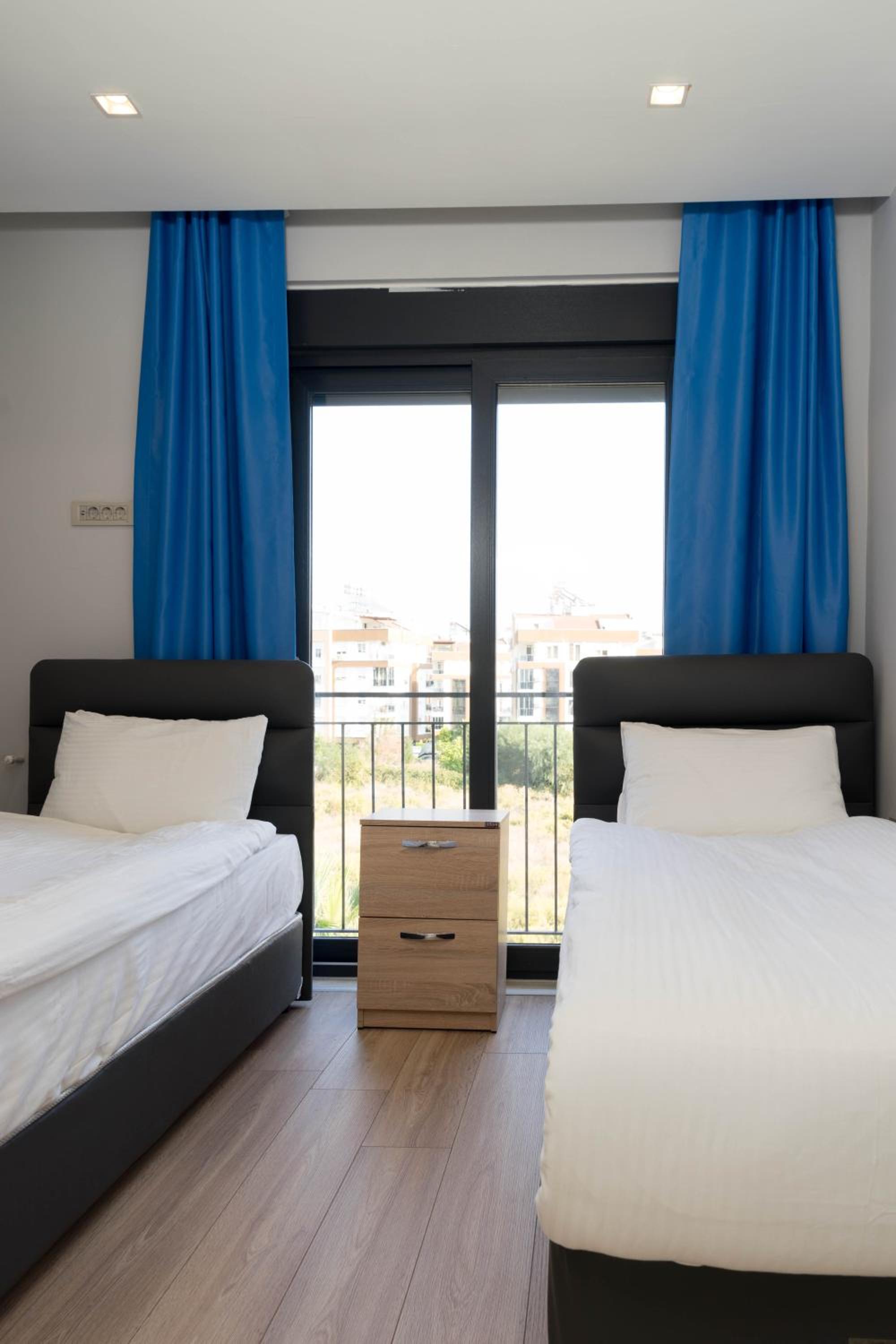MENE SUITES - Image 11