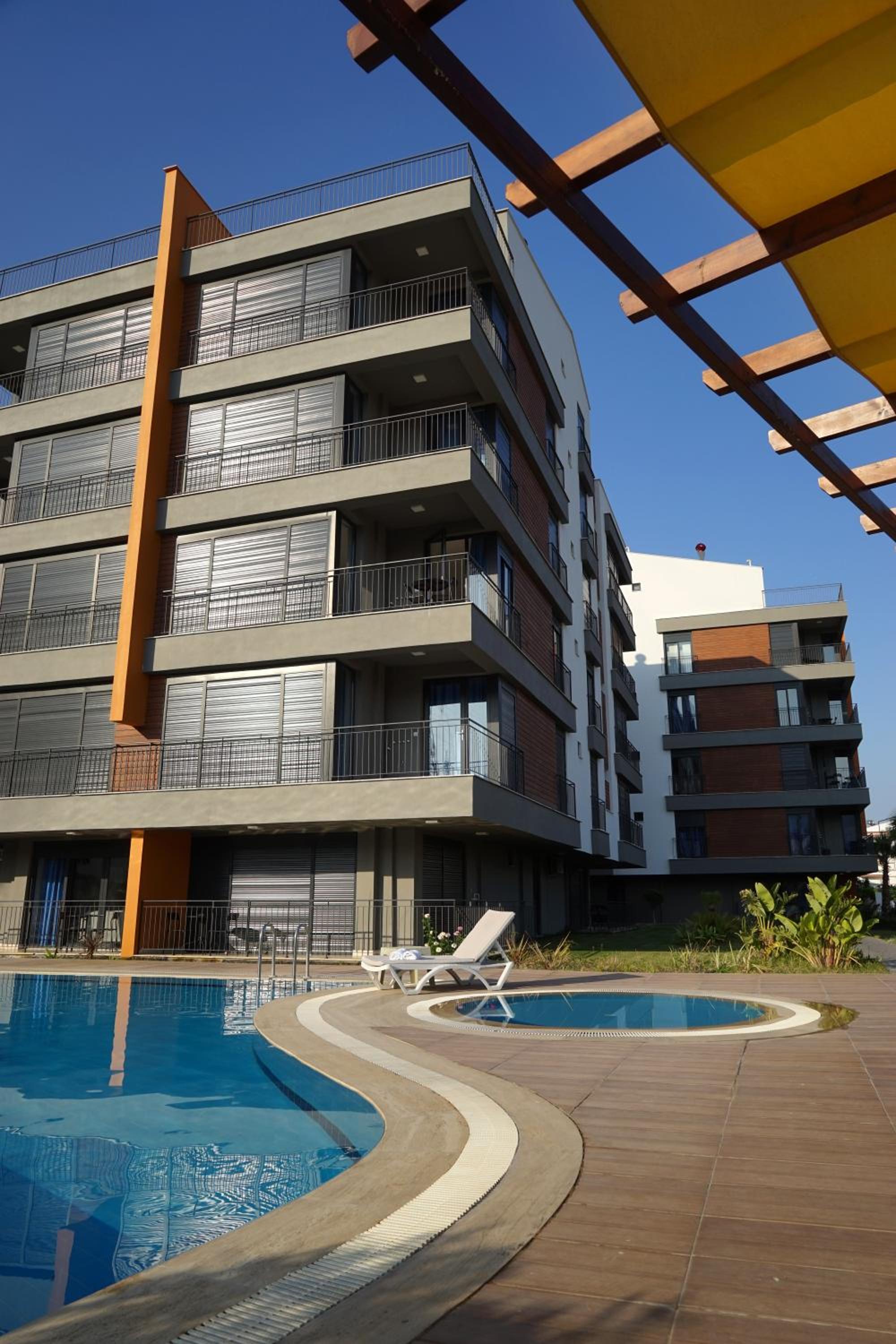 MENE SUITES - Image 15