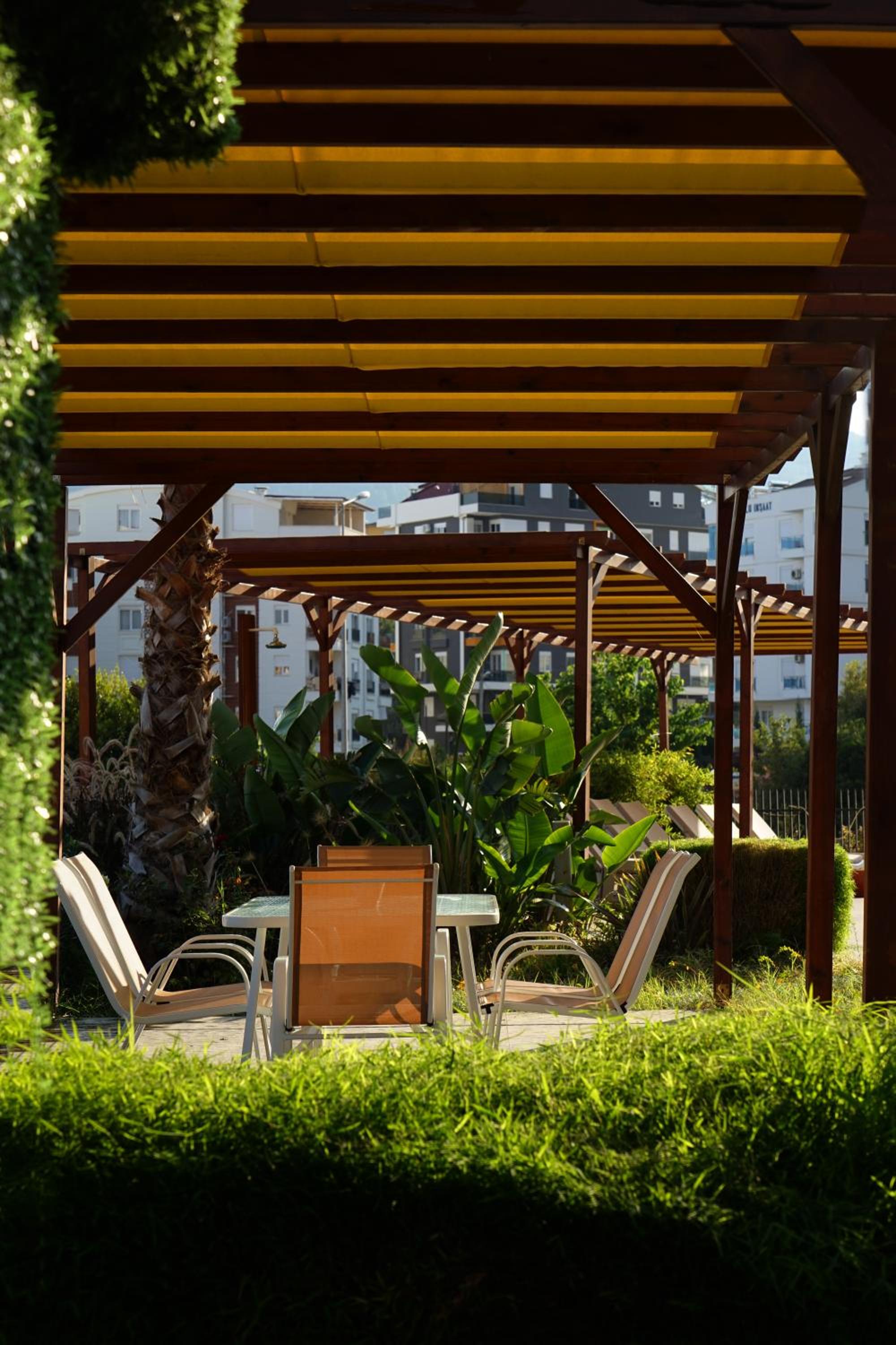 MENE SUITES - Image 16