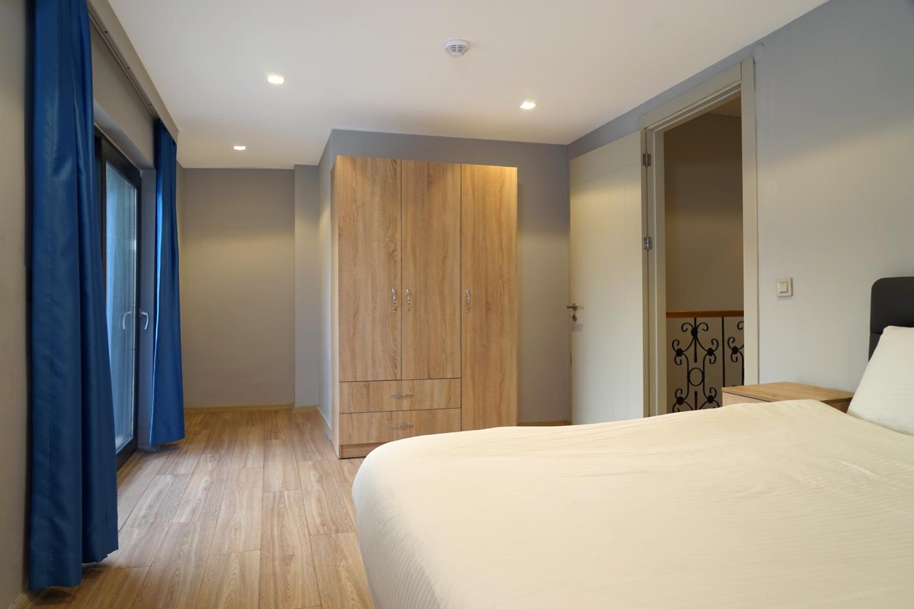 MENE SUITES - Image 66