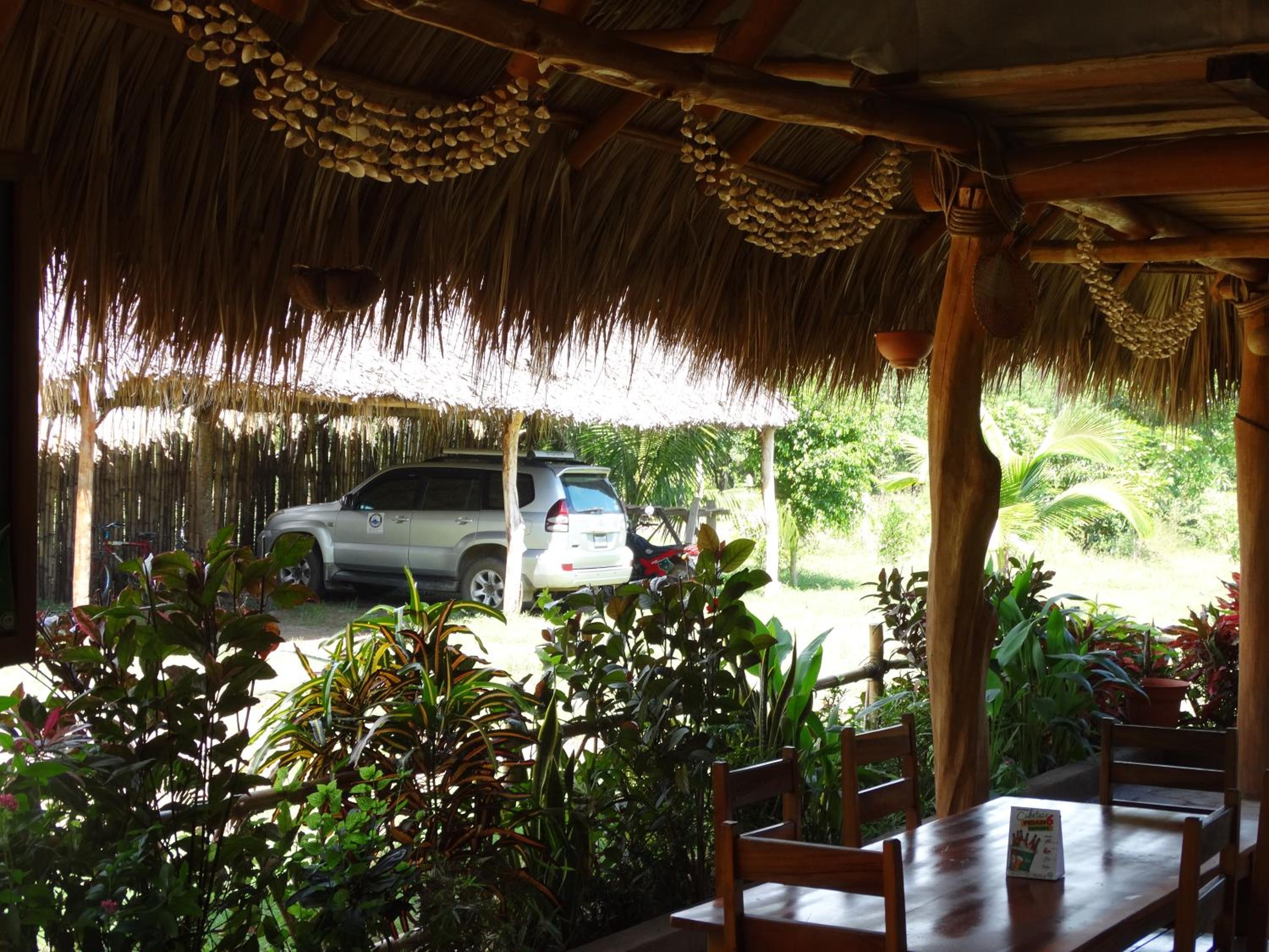 Badaboom Hostal & Surf view 5