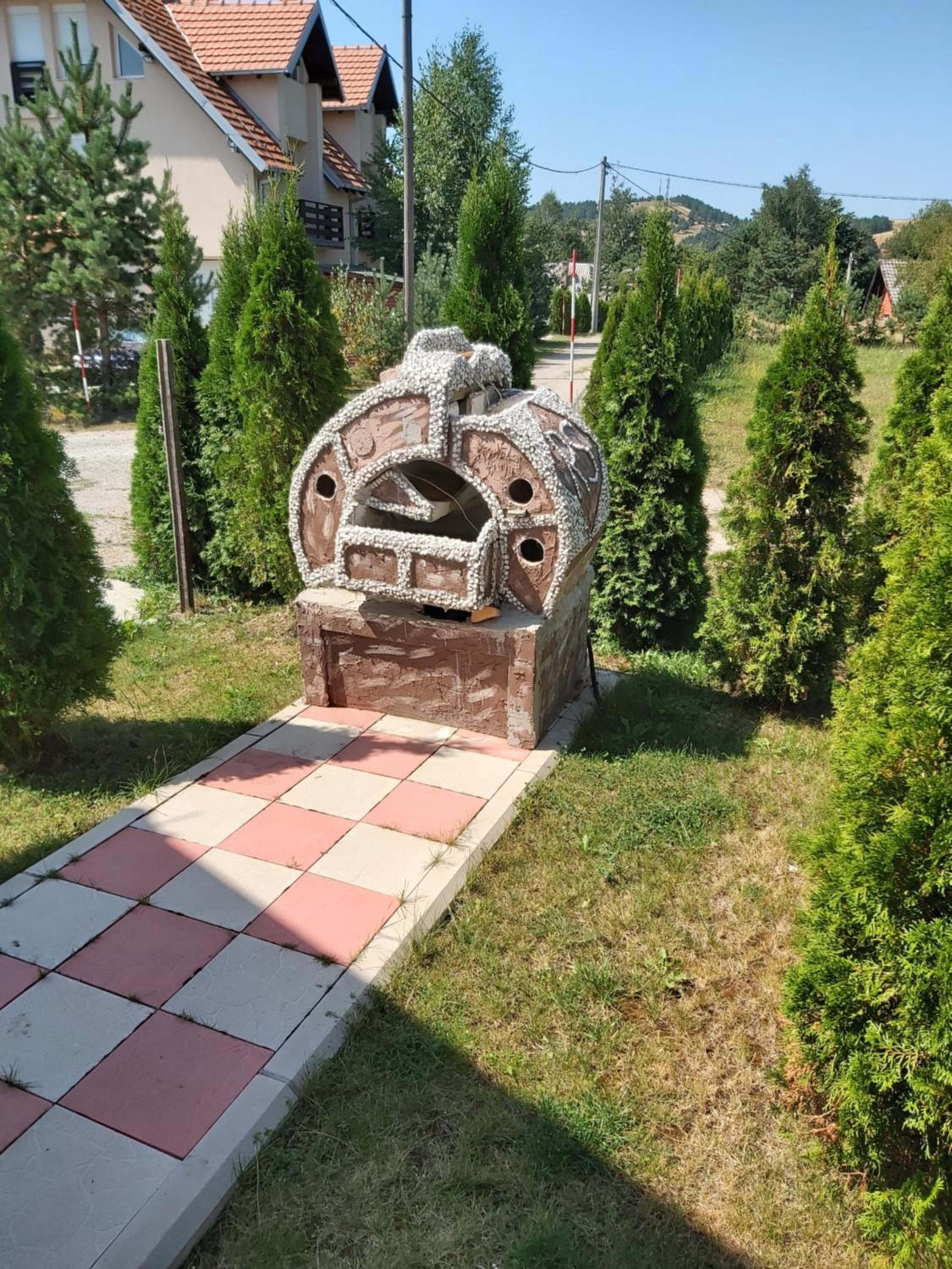 Photo 12