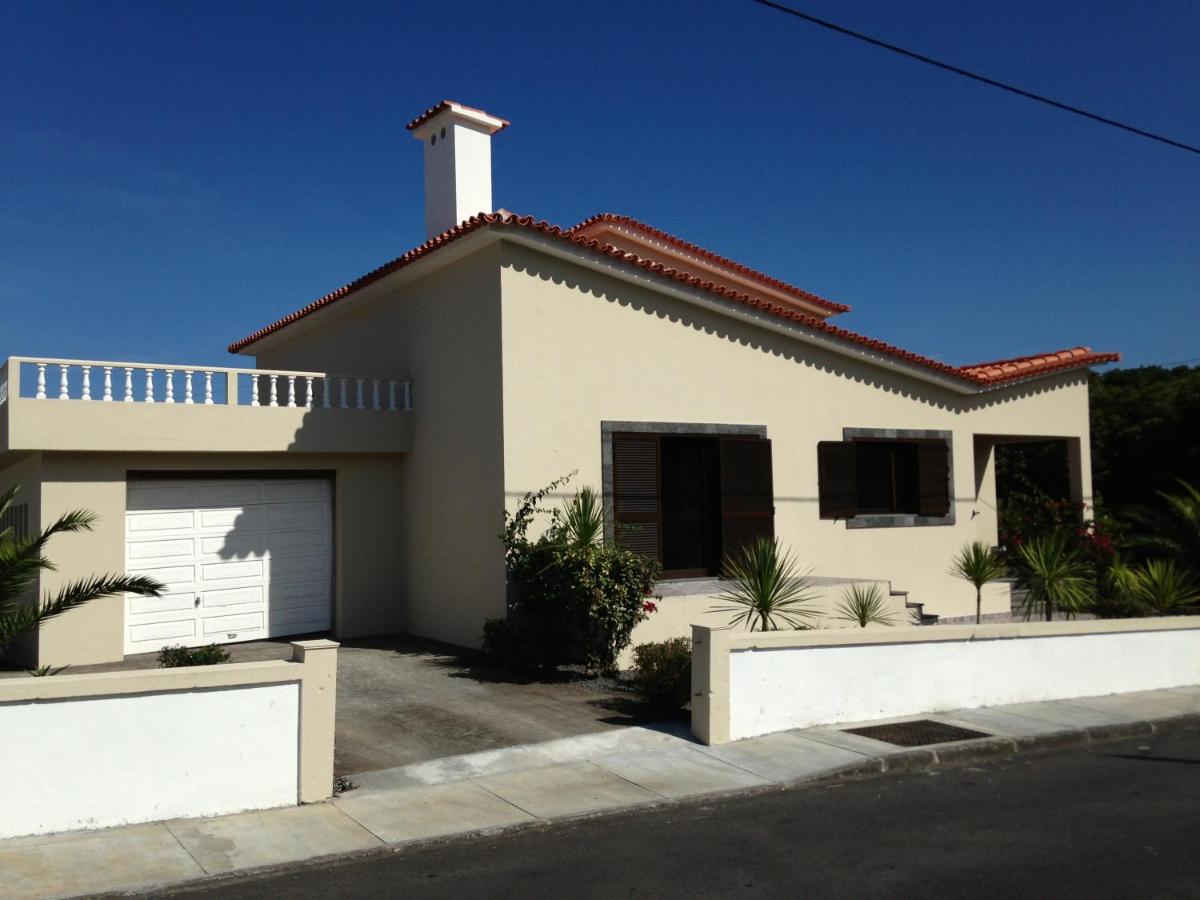 Holiday House, São Roque do Pico view 2