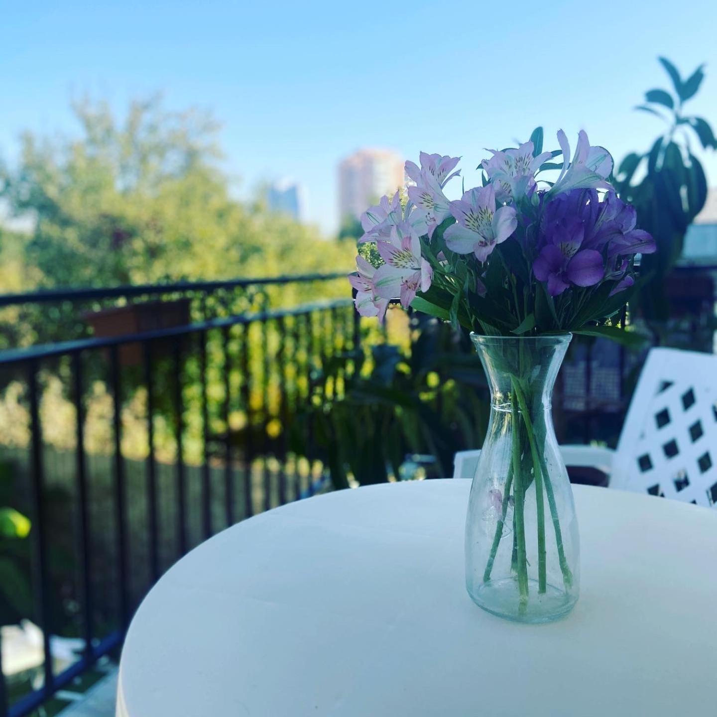 balcony